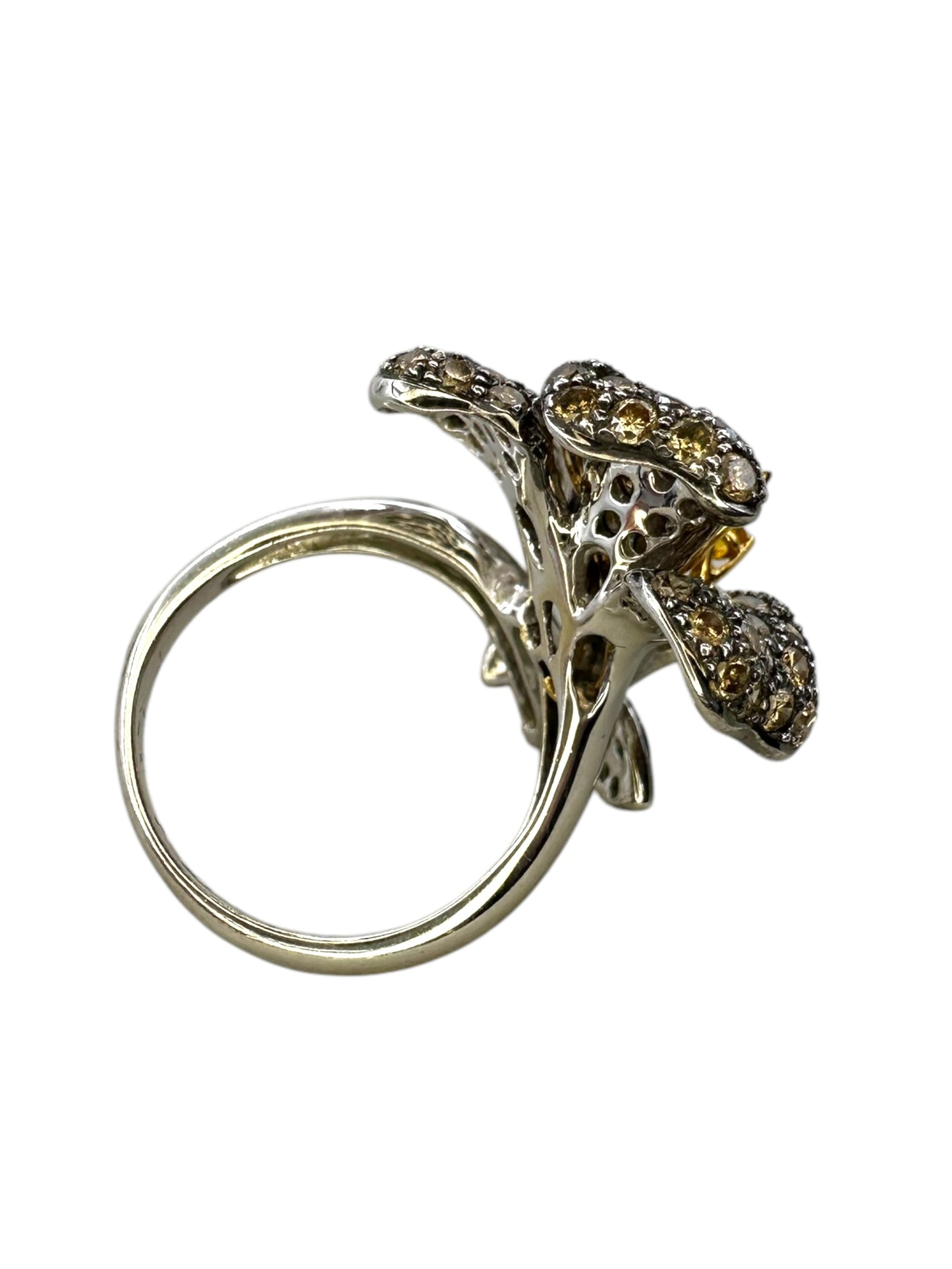 18k Diamond Flower Ring