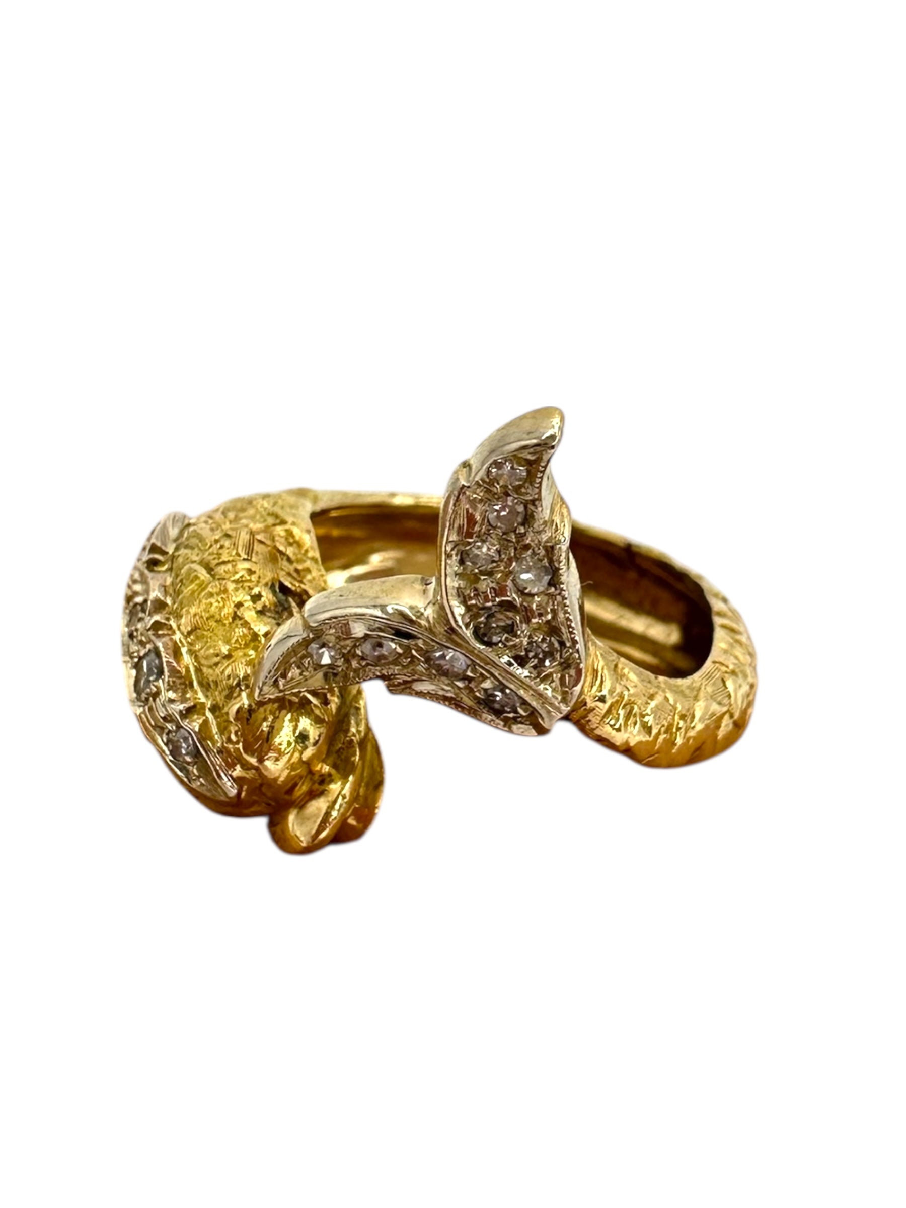 18k Diamond Dolphin/ Fish Ring