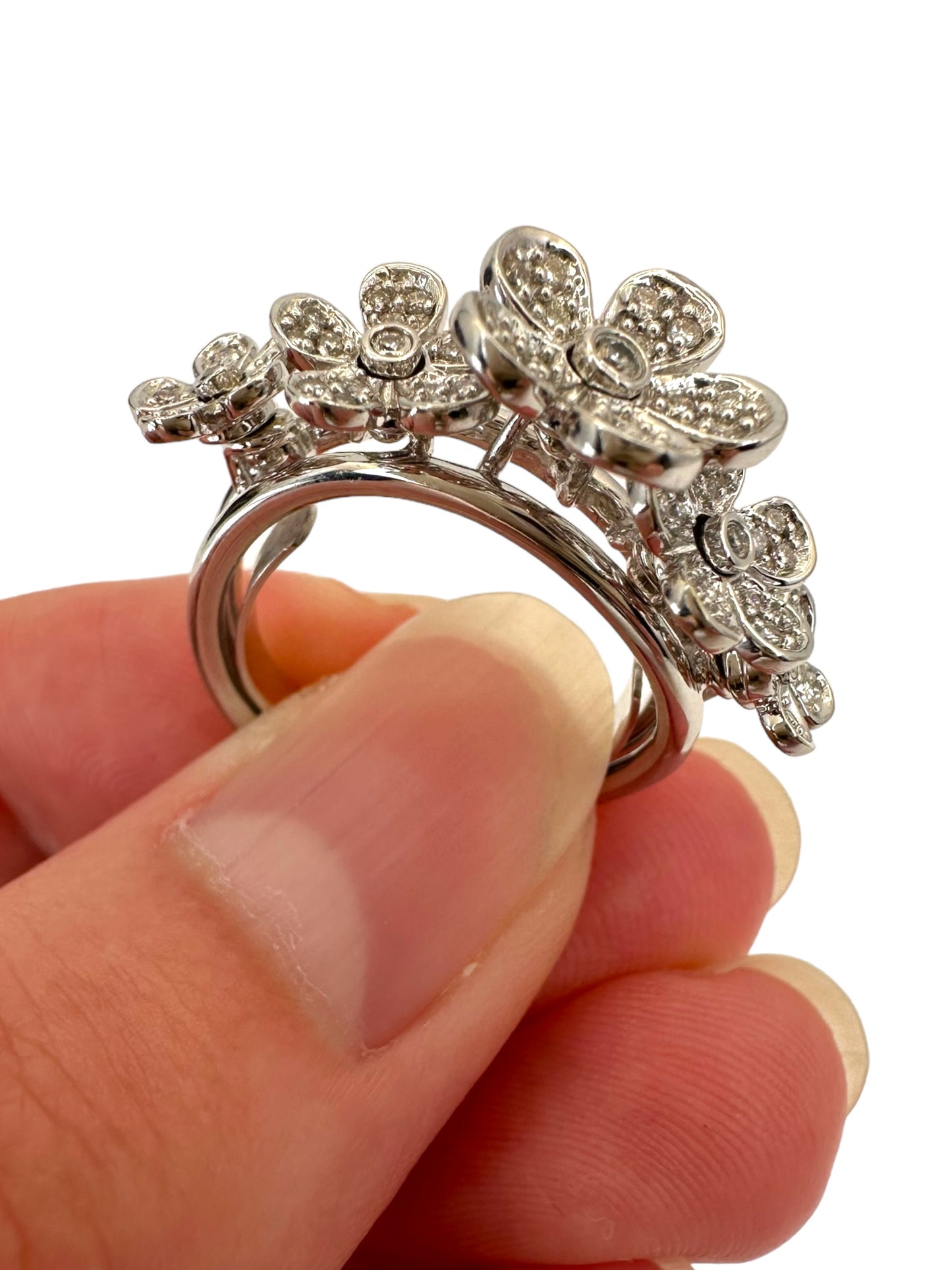 18k Articulating Flowers Ring