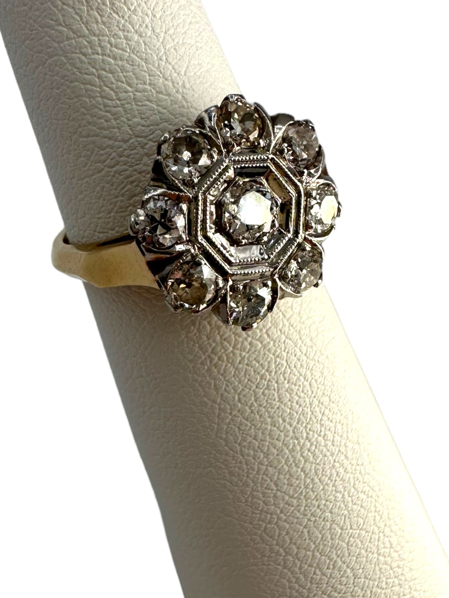 14k Diamond Daisy Ring