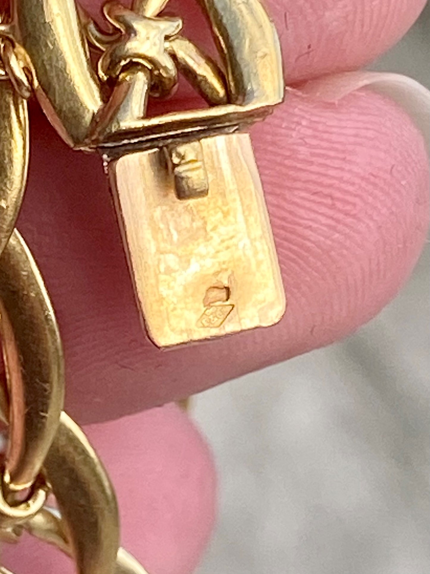 French 18k Intertwining Links Bracelet