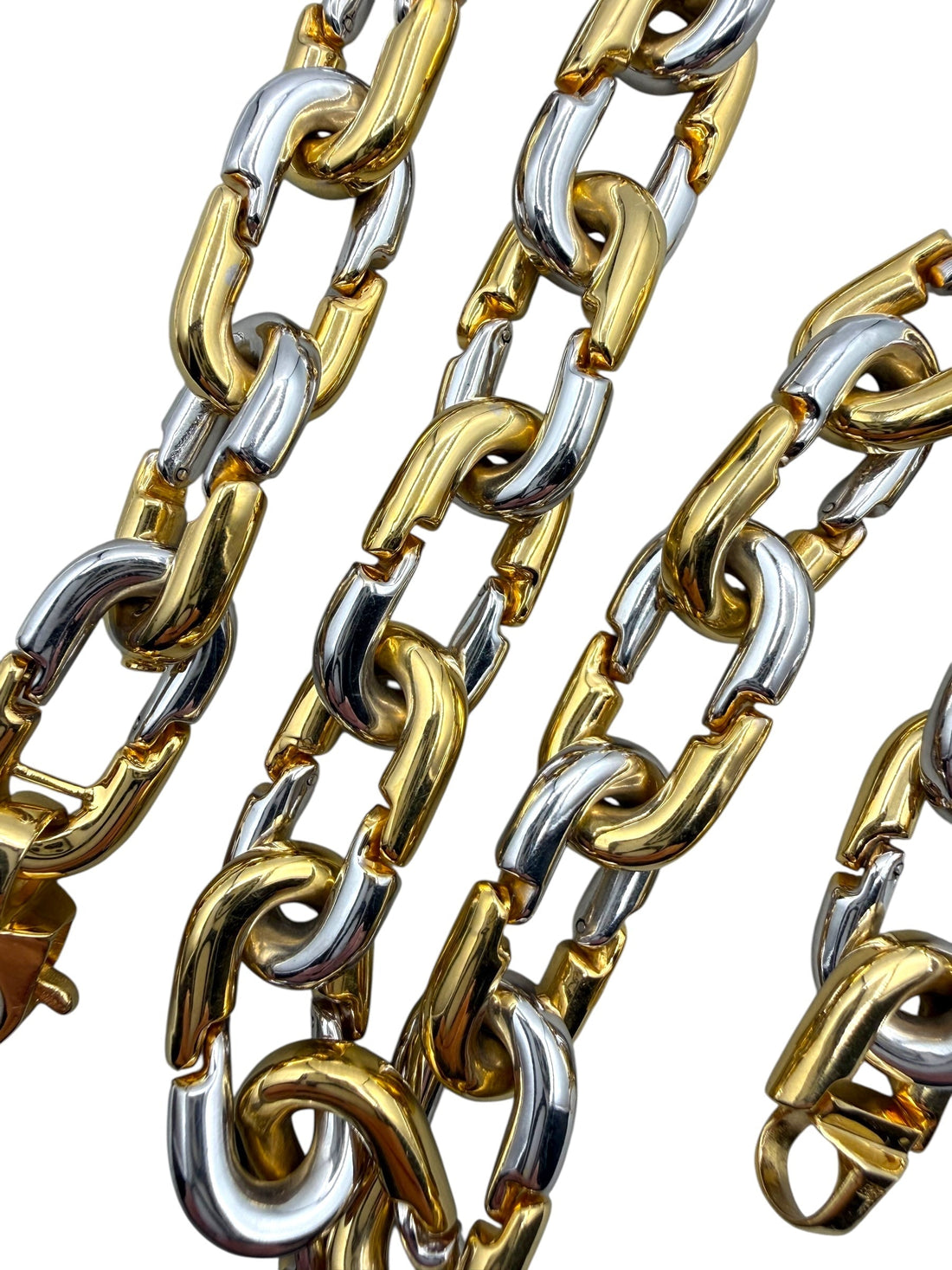 Controversial Topic: Gold Jewelry as an Investment