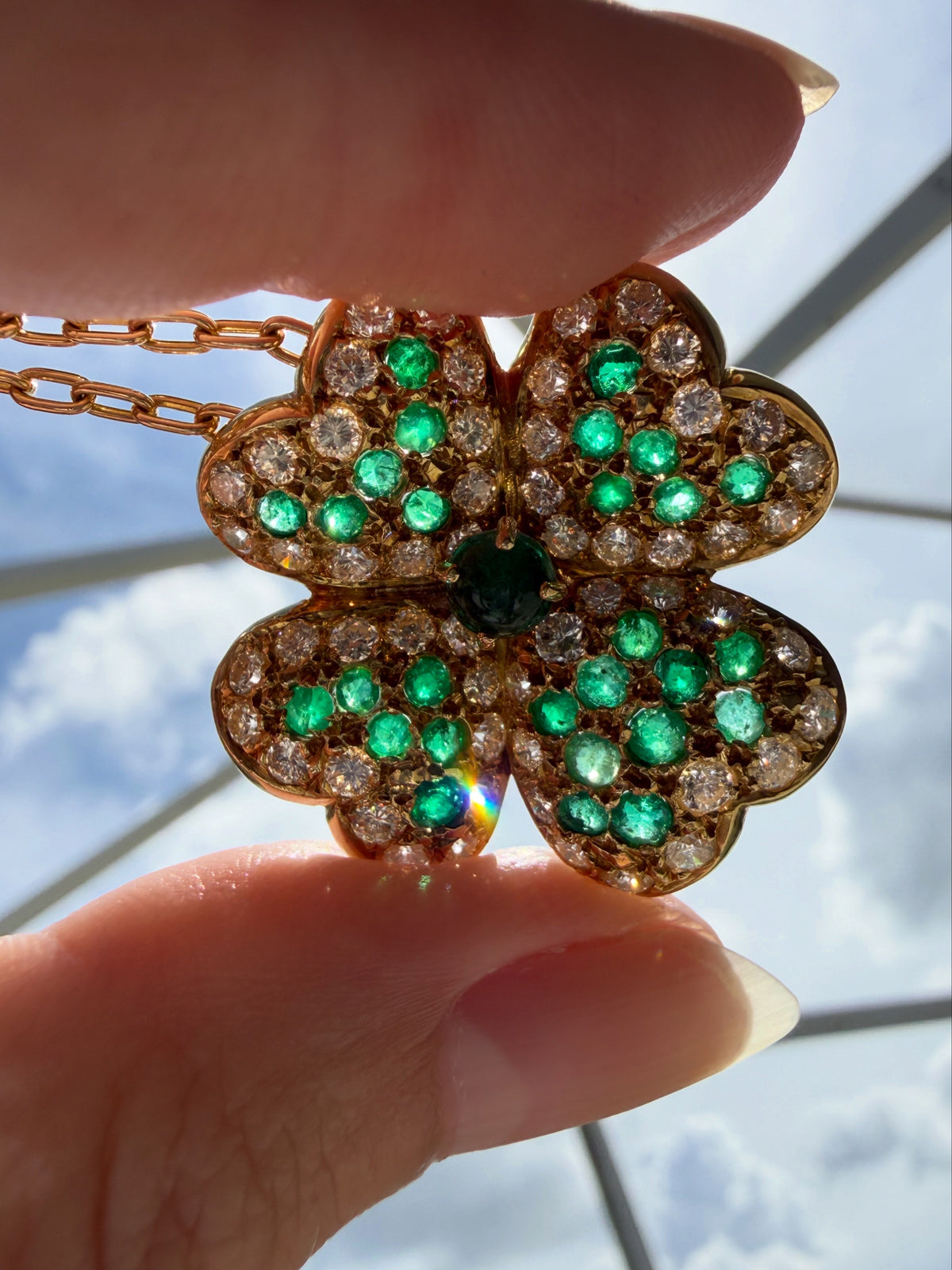 18k Emerald Diamond Clover Pendant