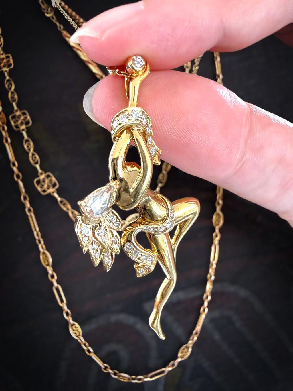18k Diamond Dancing Lady