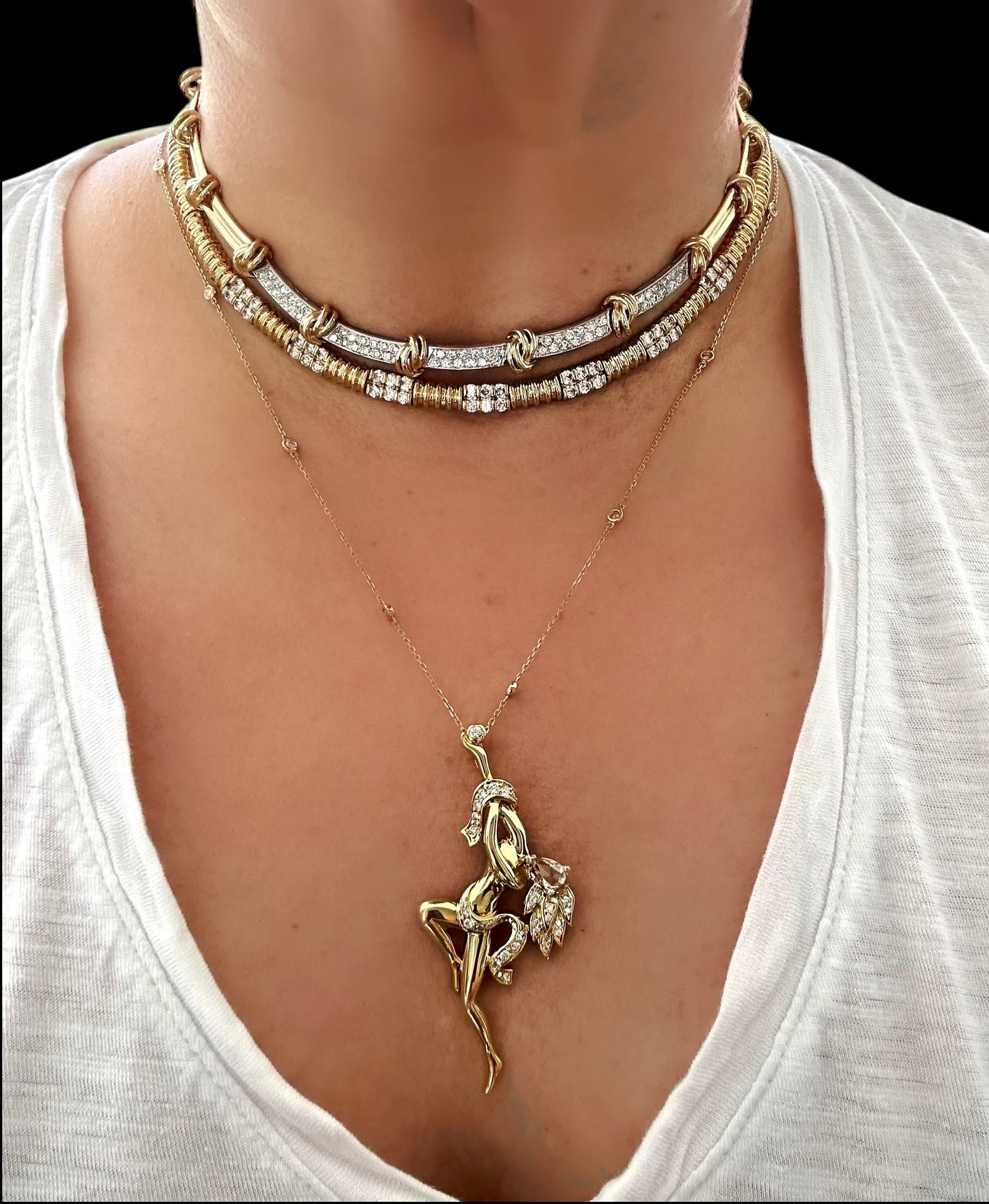 18k Diamond Dancing Lady
