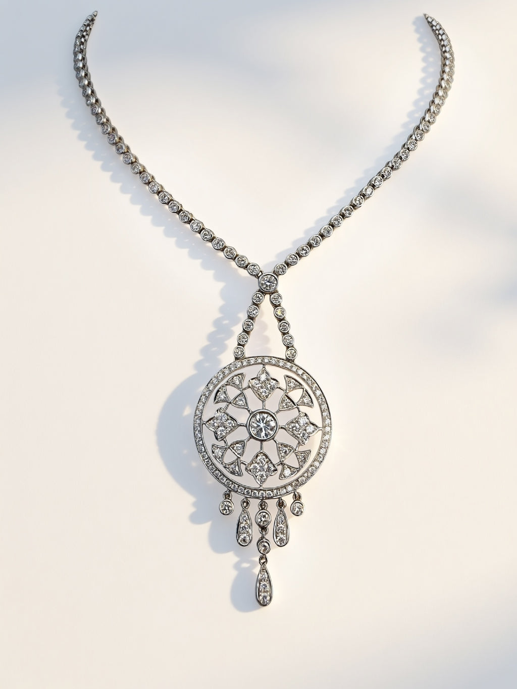 18k Diamond Pendant Necklace