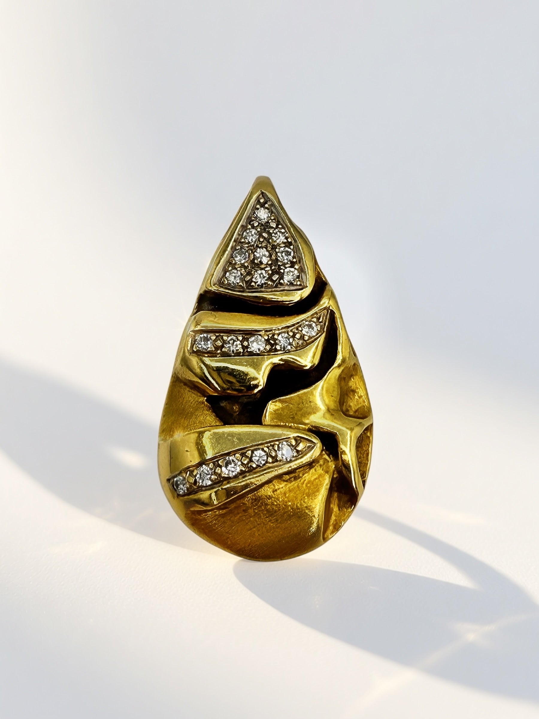 18k Diamond Abstract Drop Pendant