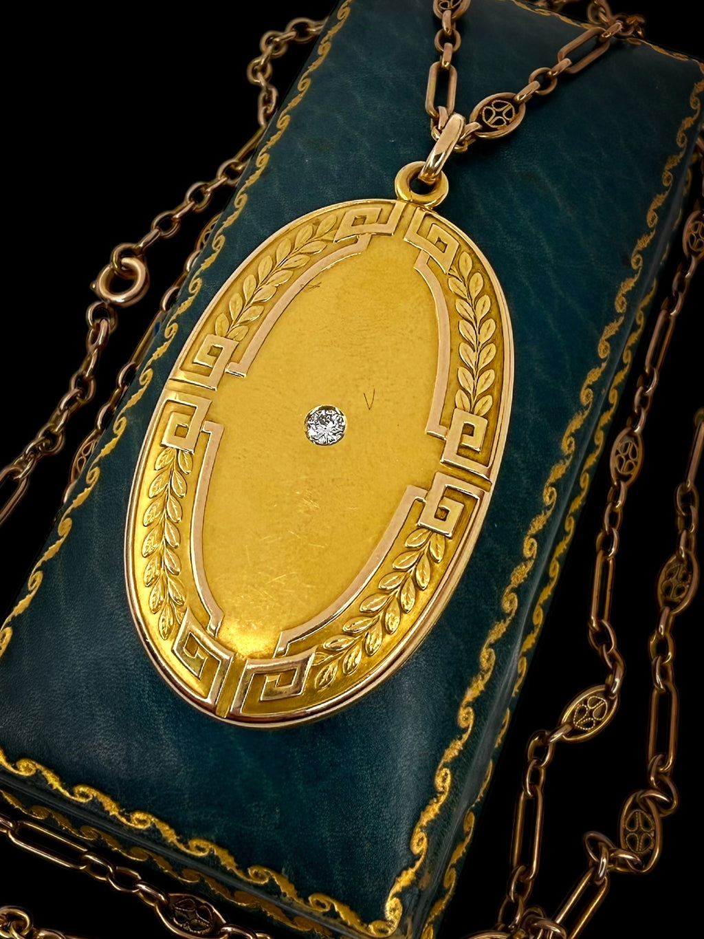 15k Antique Locket