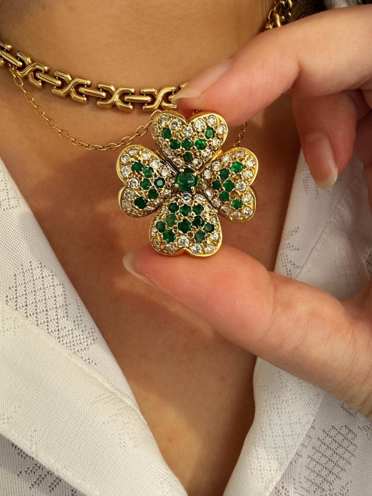 18k Emerald Diamond Clover Pendant