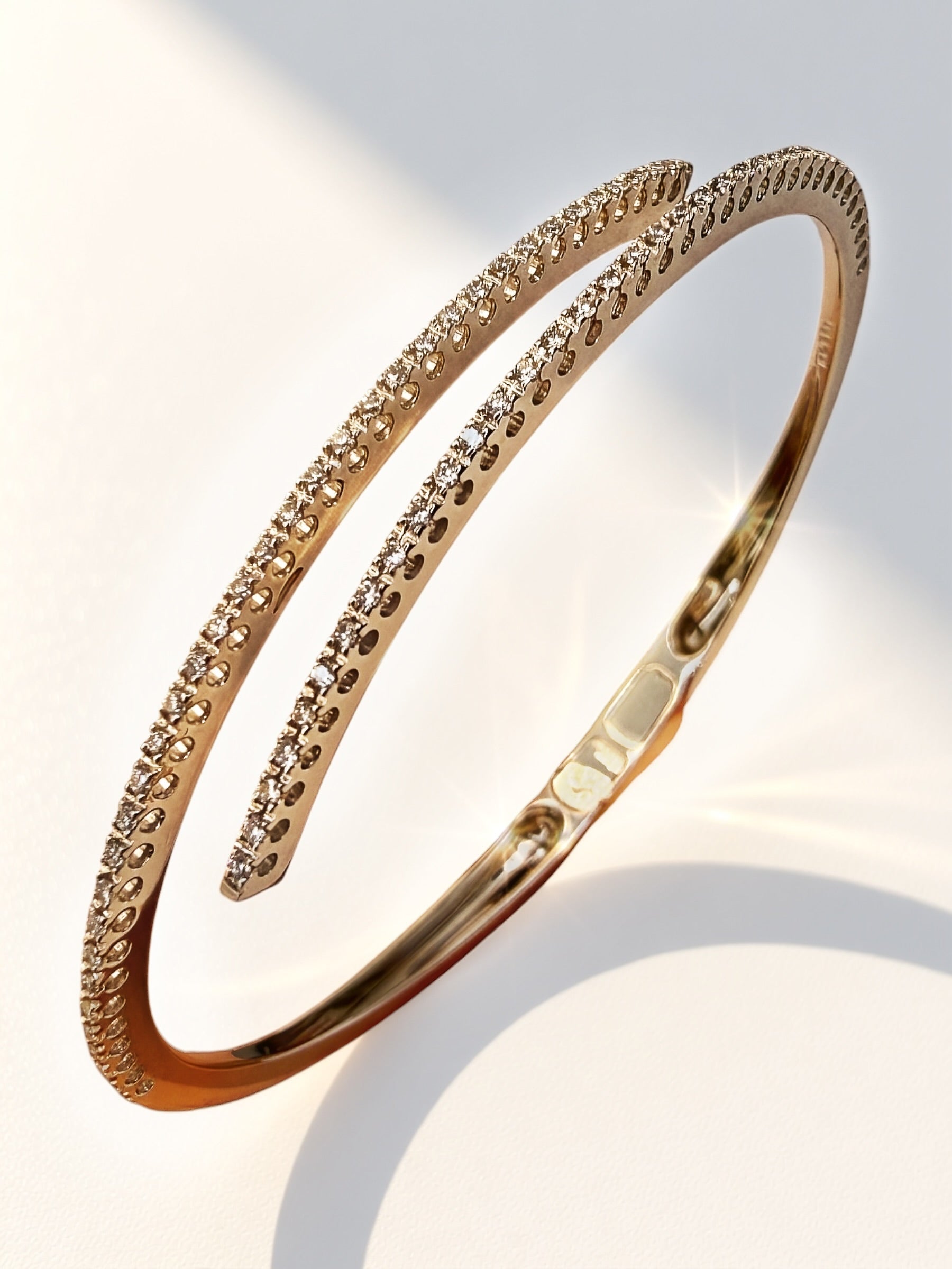 18k Diamond Clamper Bangle Bracelet