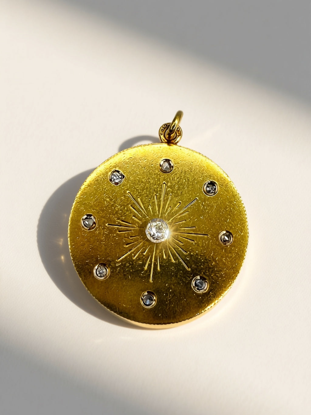 18k Diamond Starburst Pendant