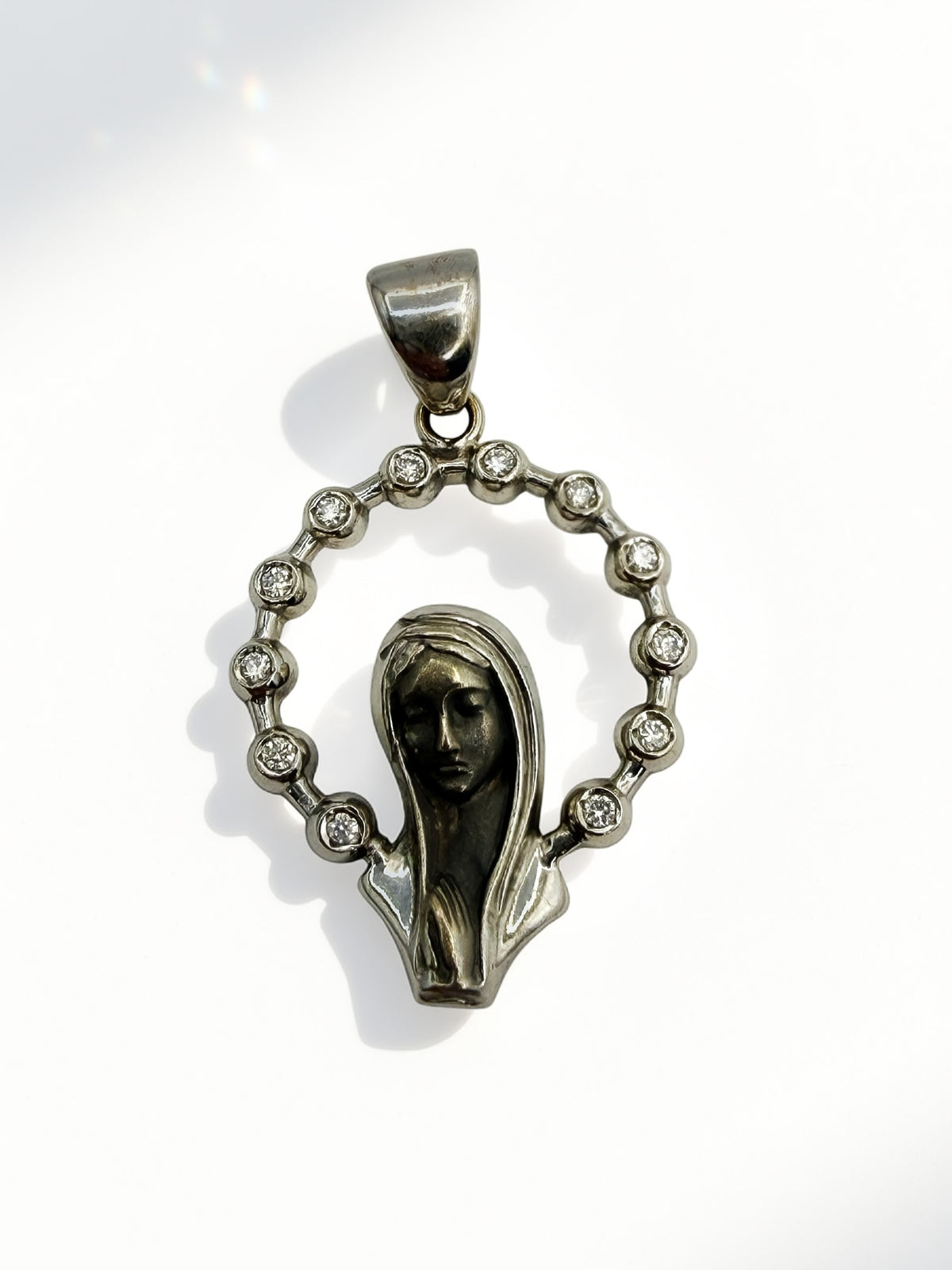 18k Diamond Madonna Pendant