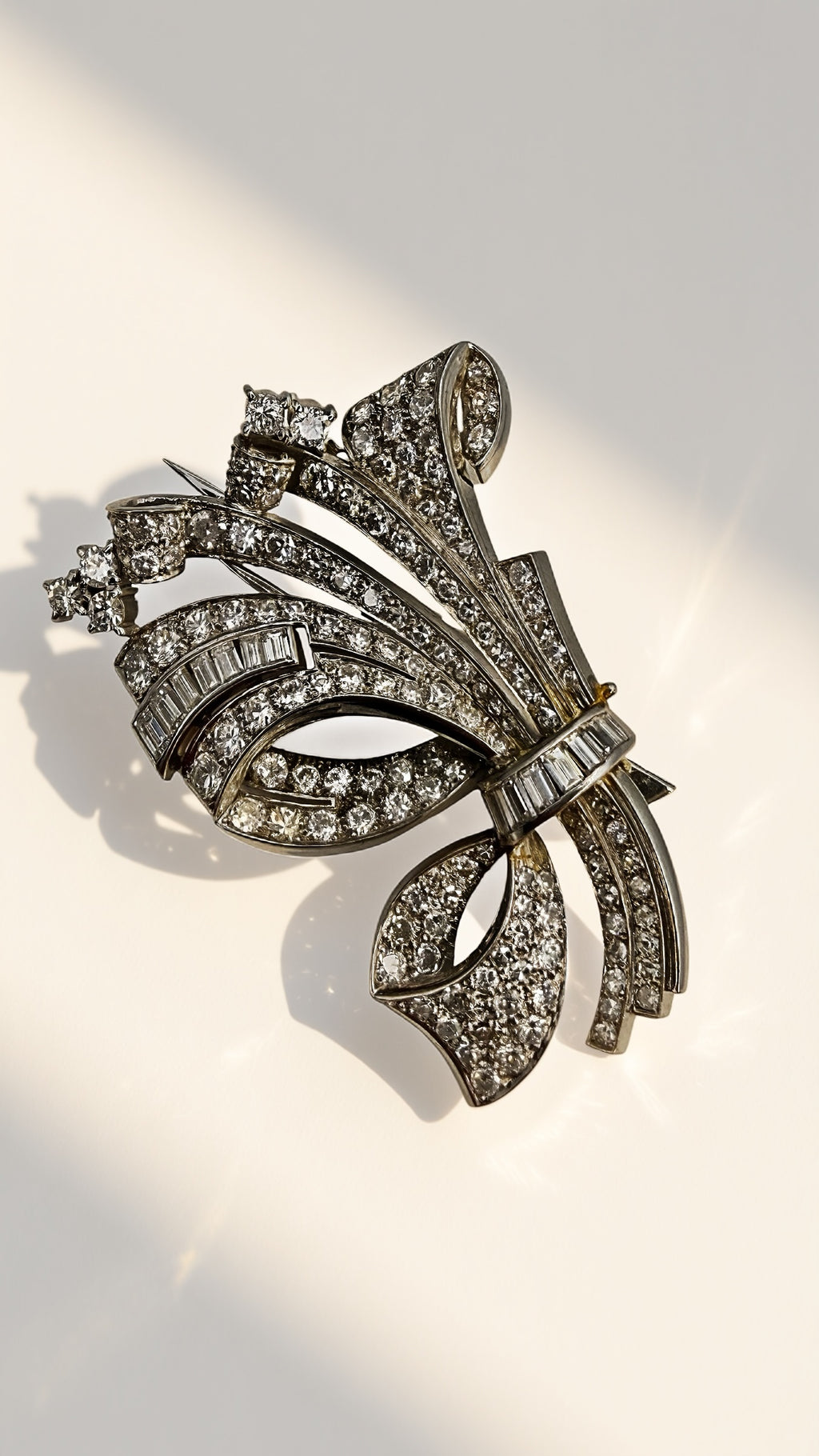 Platinum Diamond Bow Fur Clip Brooch (view 14)