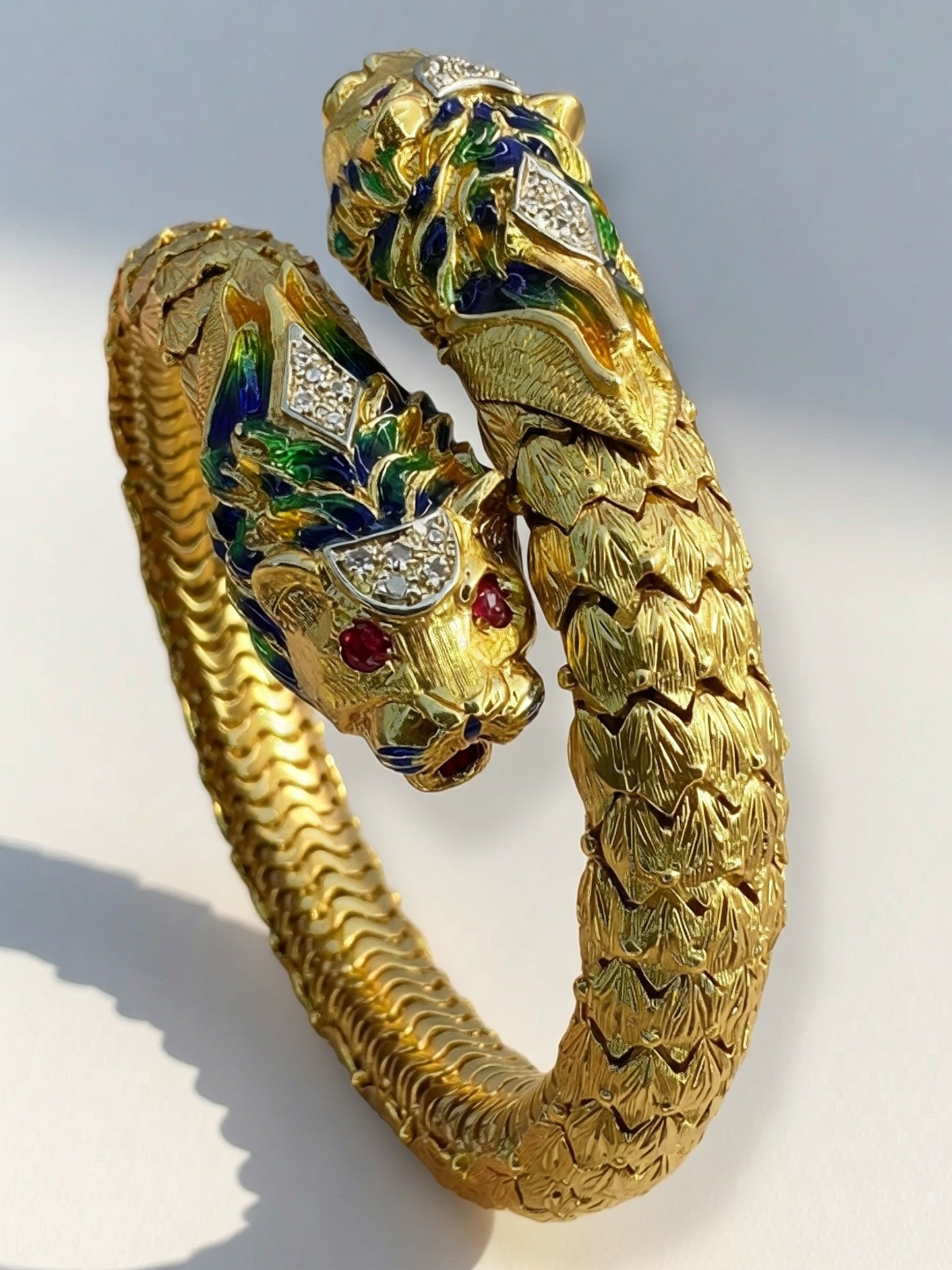 18k Lion Head Enamel Diamond Flex Bracelet