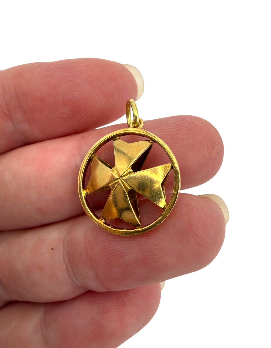 18k Maltese Cross Pendant