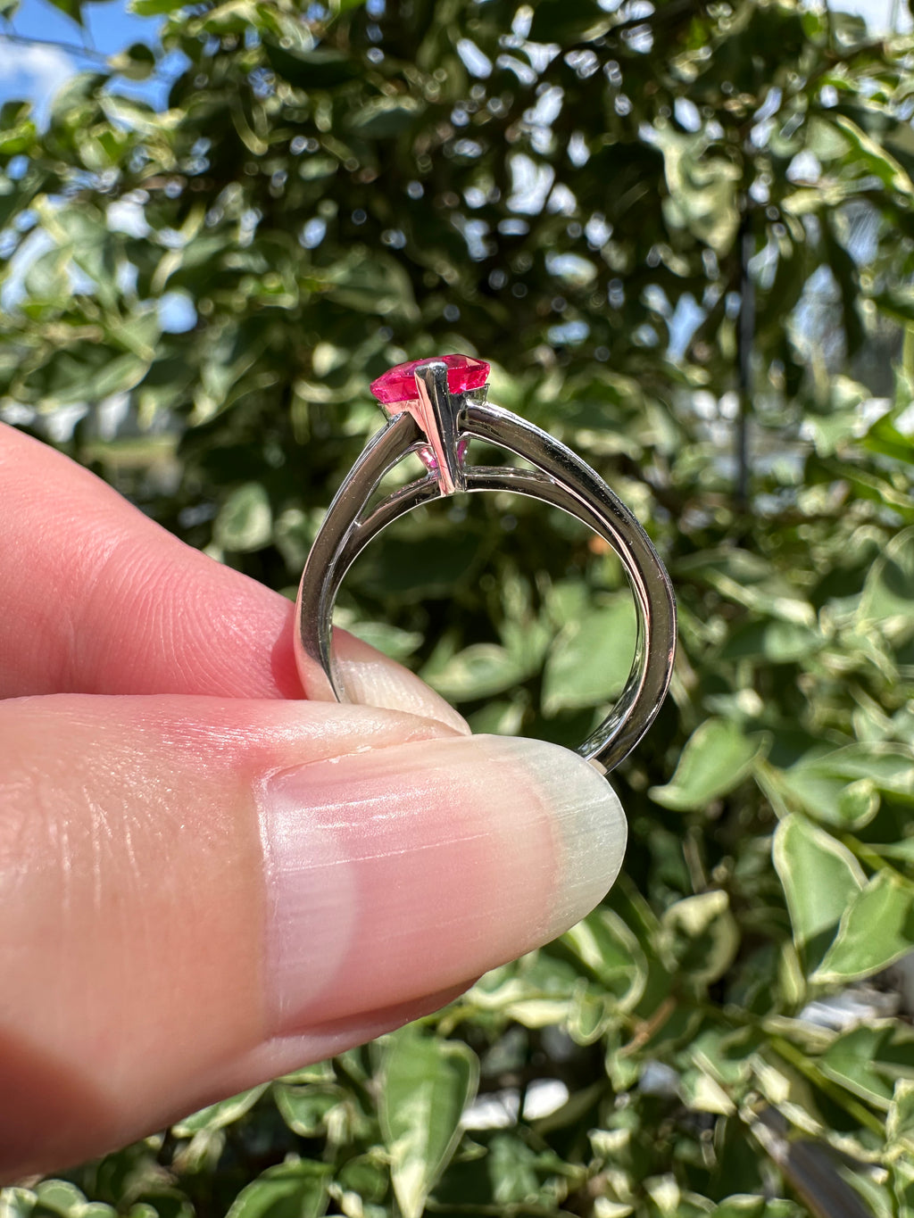 18k Heart Ruby Diamond Ring