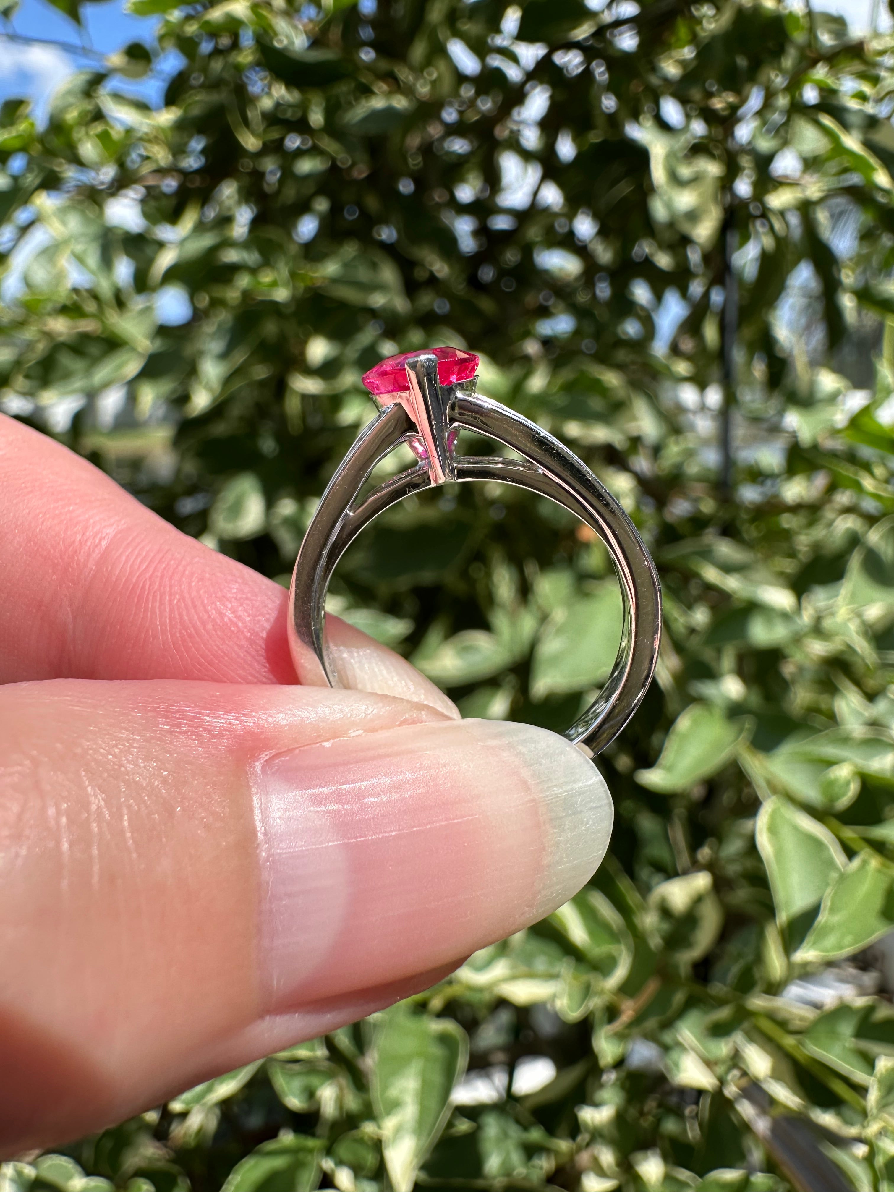 18k Heart Ruby Diamond Ring