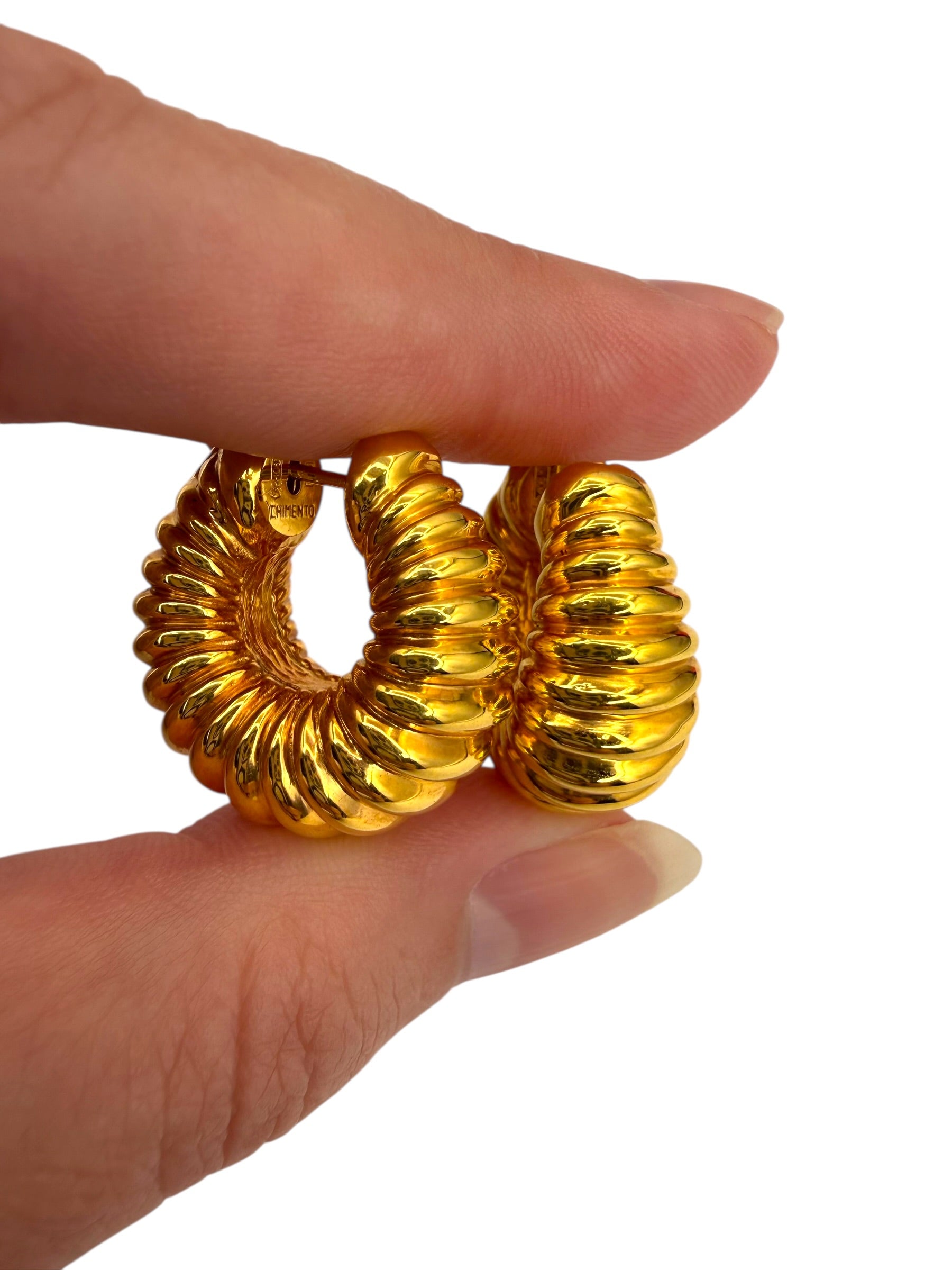 18k Chimento Ribbed Hoop Earrings