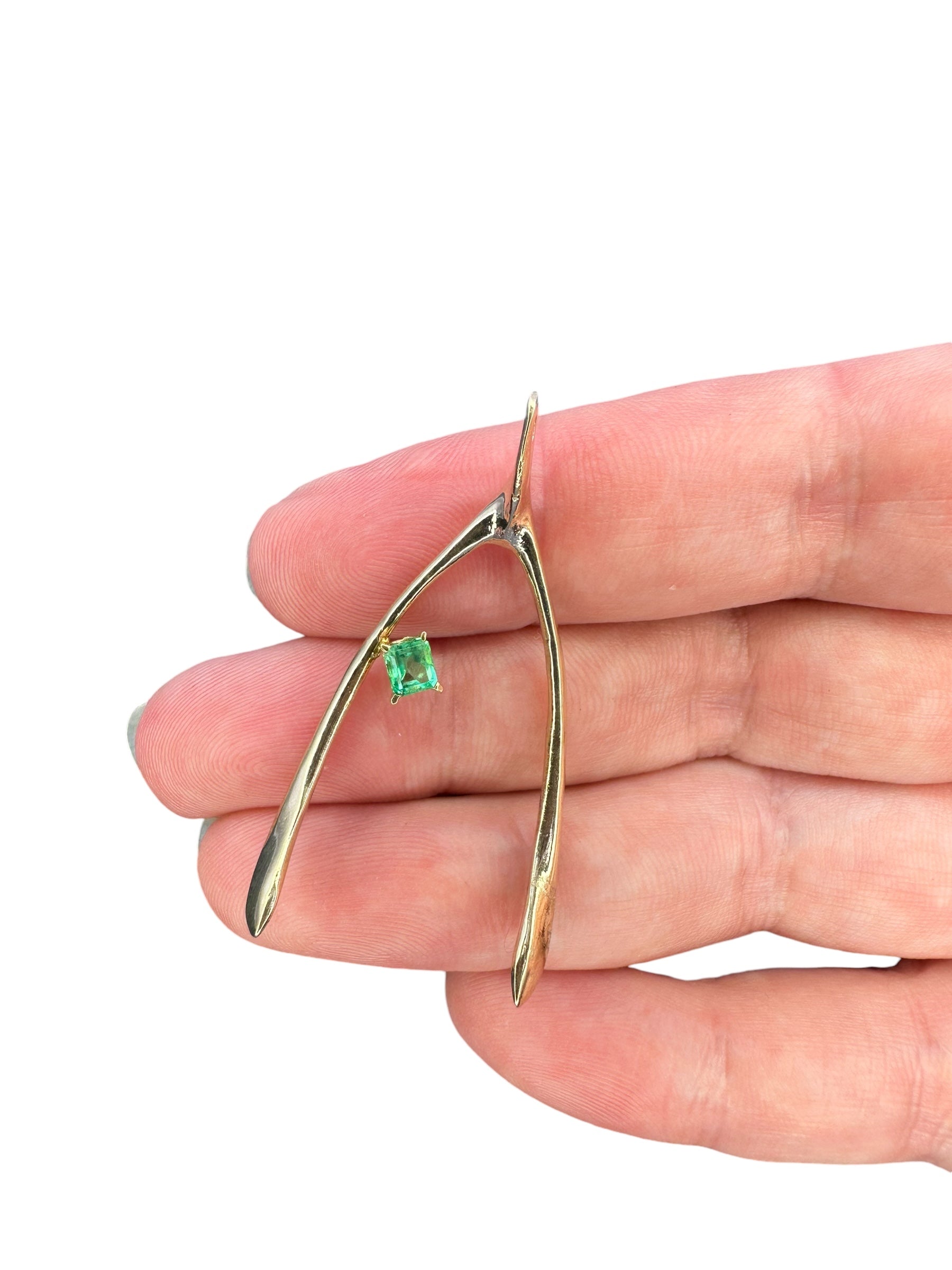 14k Emerald Wishbone Pendant