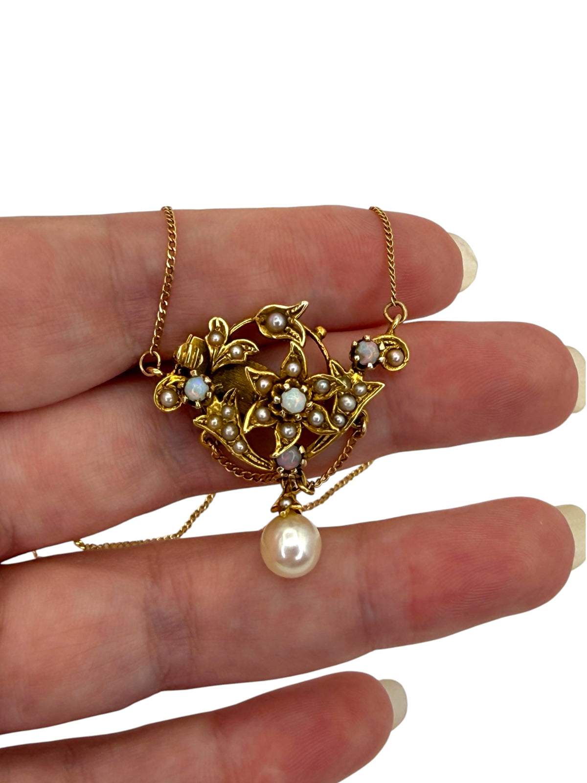 14k Opal Pearl Delicate En Tremblant Flower Necklace