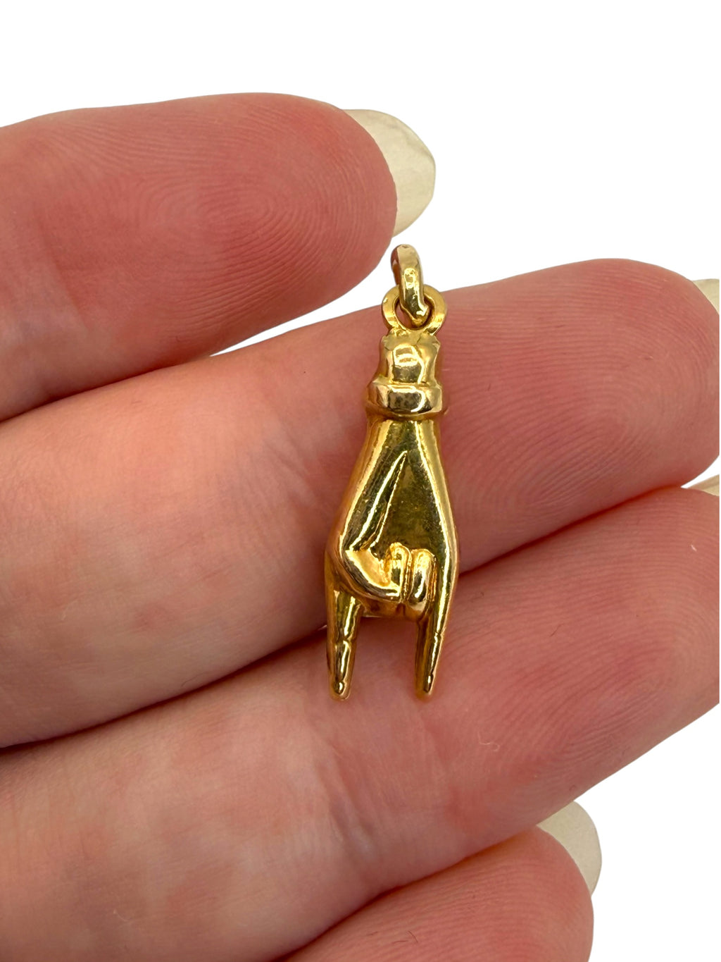18k Mano Cornuta Hand Charm