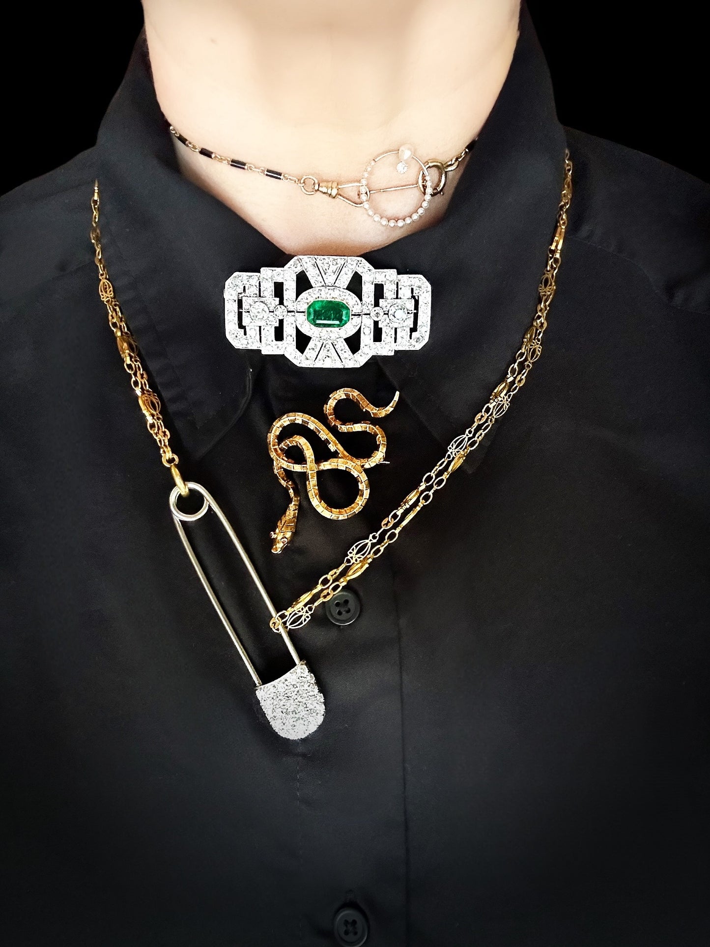 Platinum Art Deco Diamond Emerald Brooch