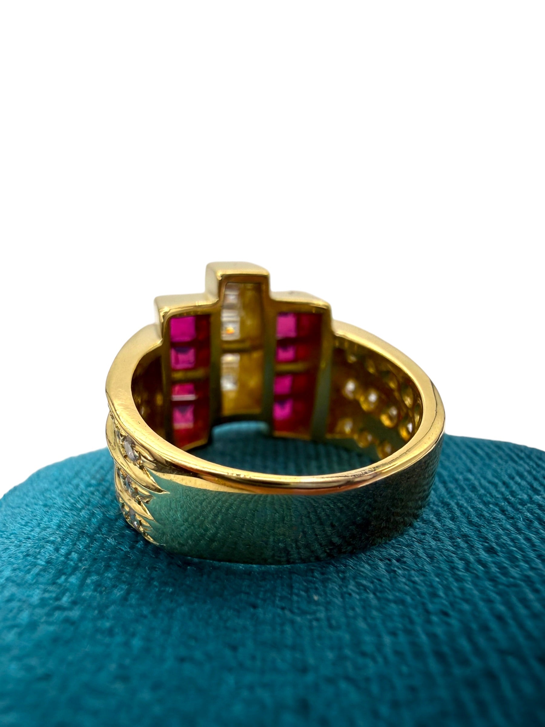 18k Ruby Diamond Geometric Ring