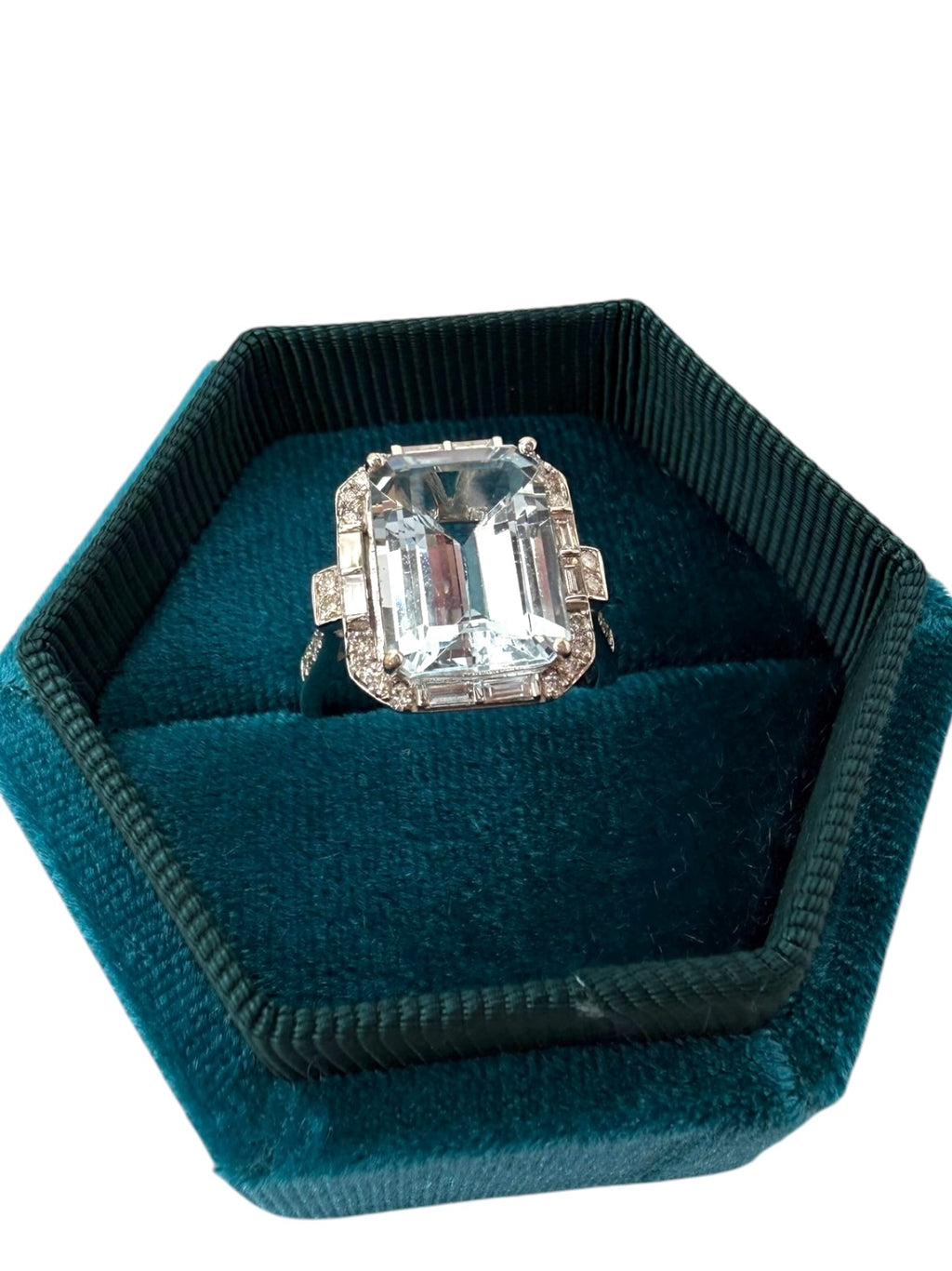 14k Aquamarine Diamond Ring