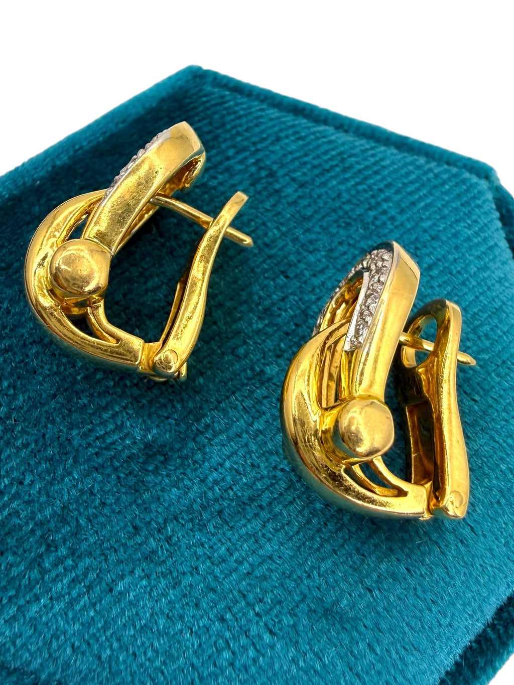 18k Horseshoe Diamond Earrings