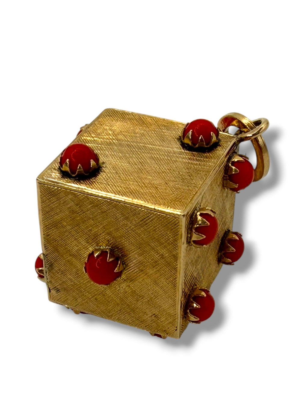 17k Coral Die Pendant