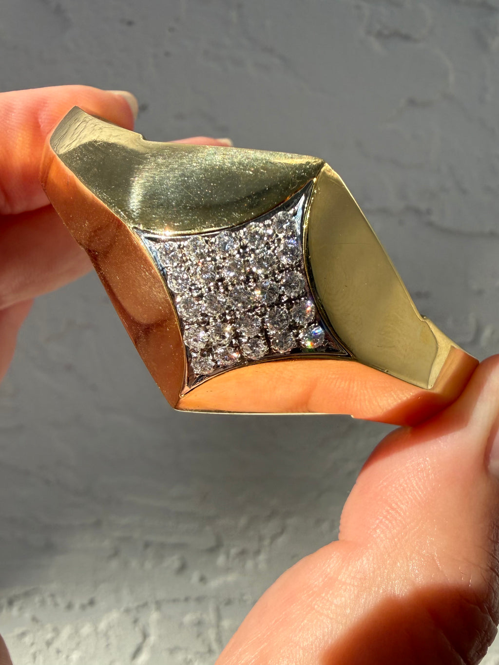 18k Diamond Bangle Bracelet