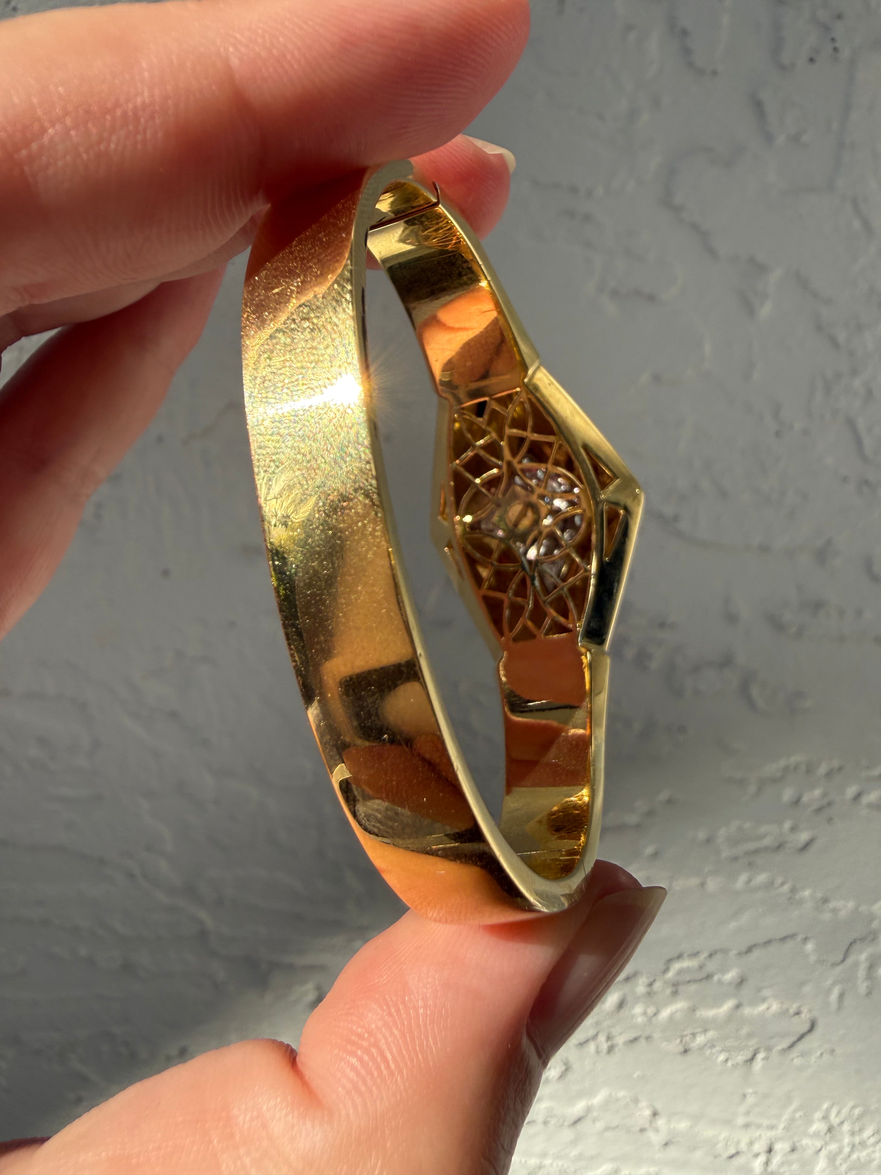 18k Diamond Bangle Bracelet