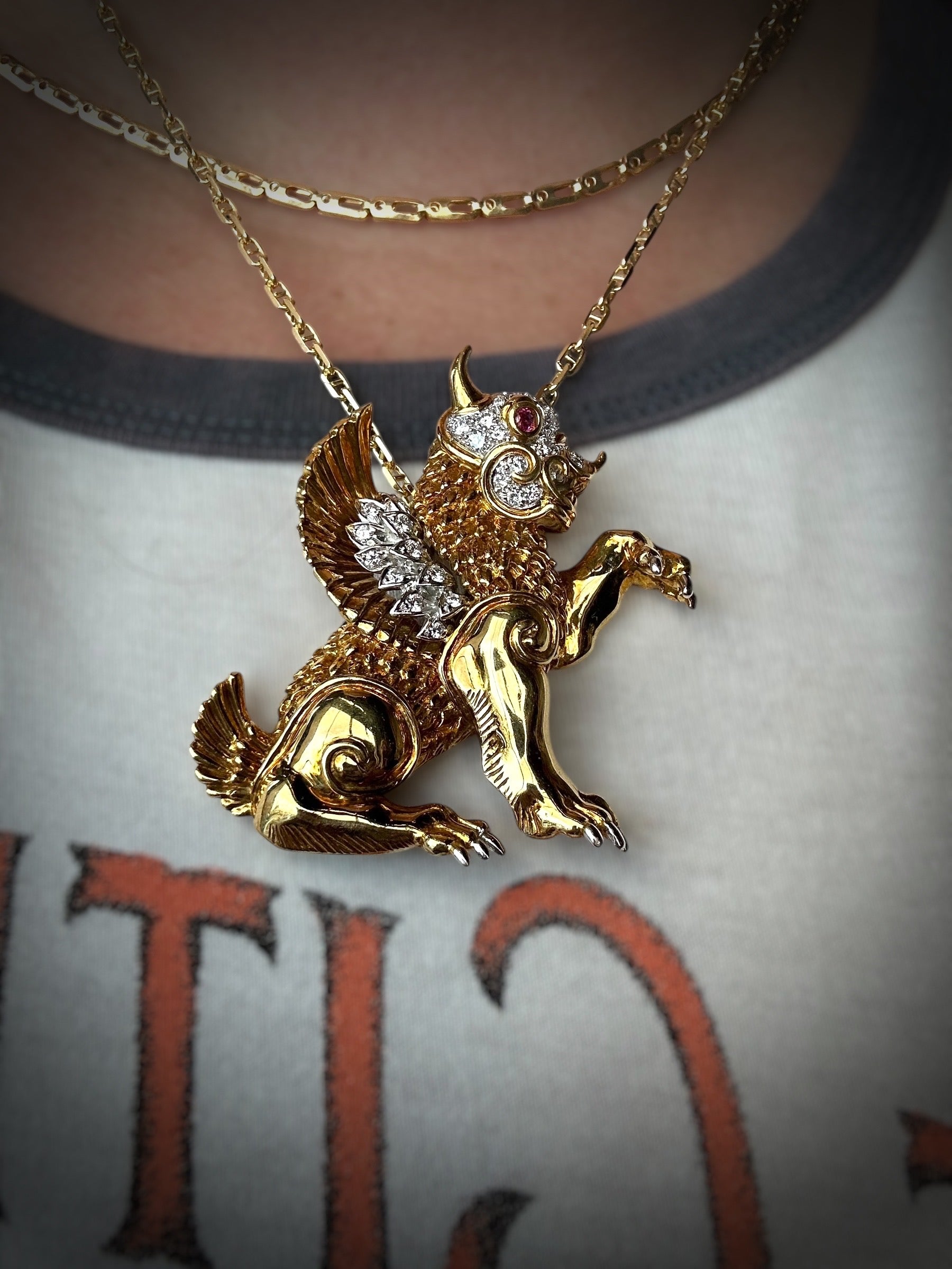 18k Fierce Critter Diamond Brooch