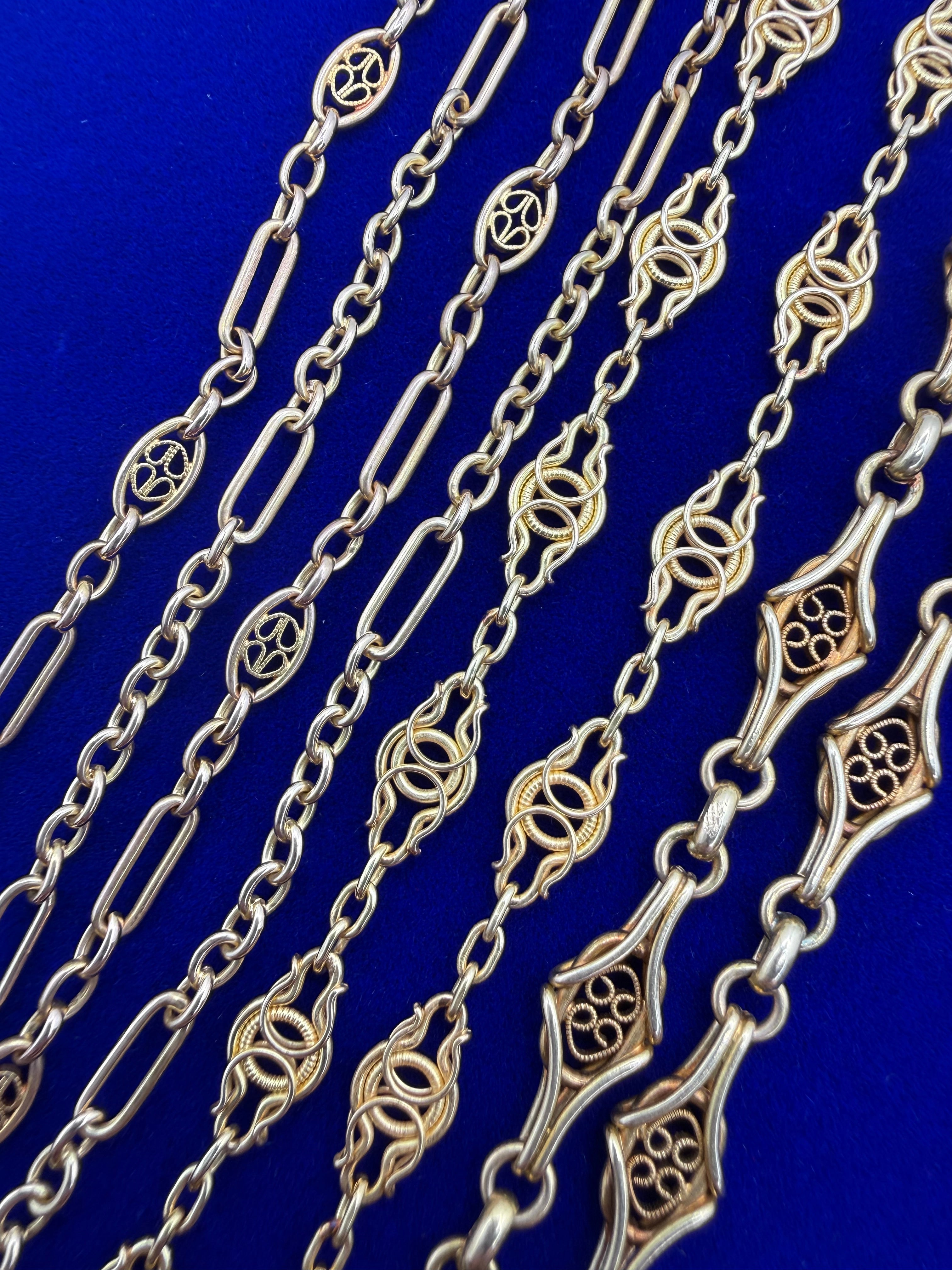 18k Early 1900s Handmade Chain Filigree Stations