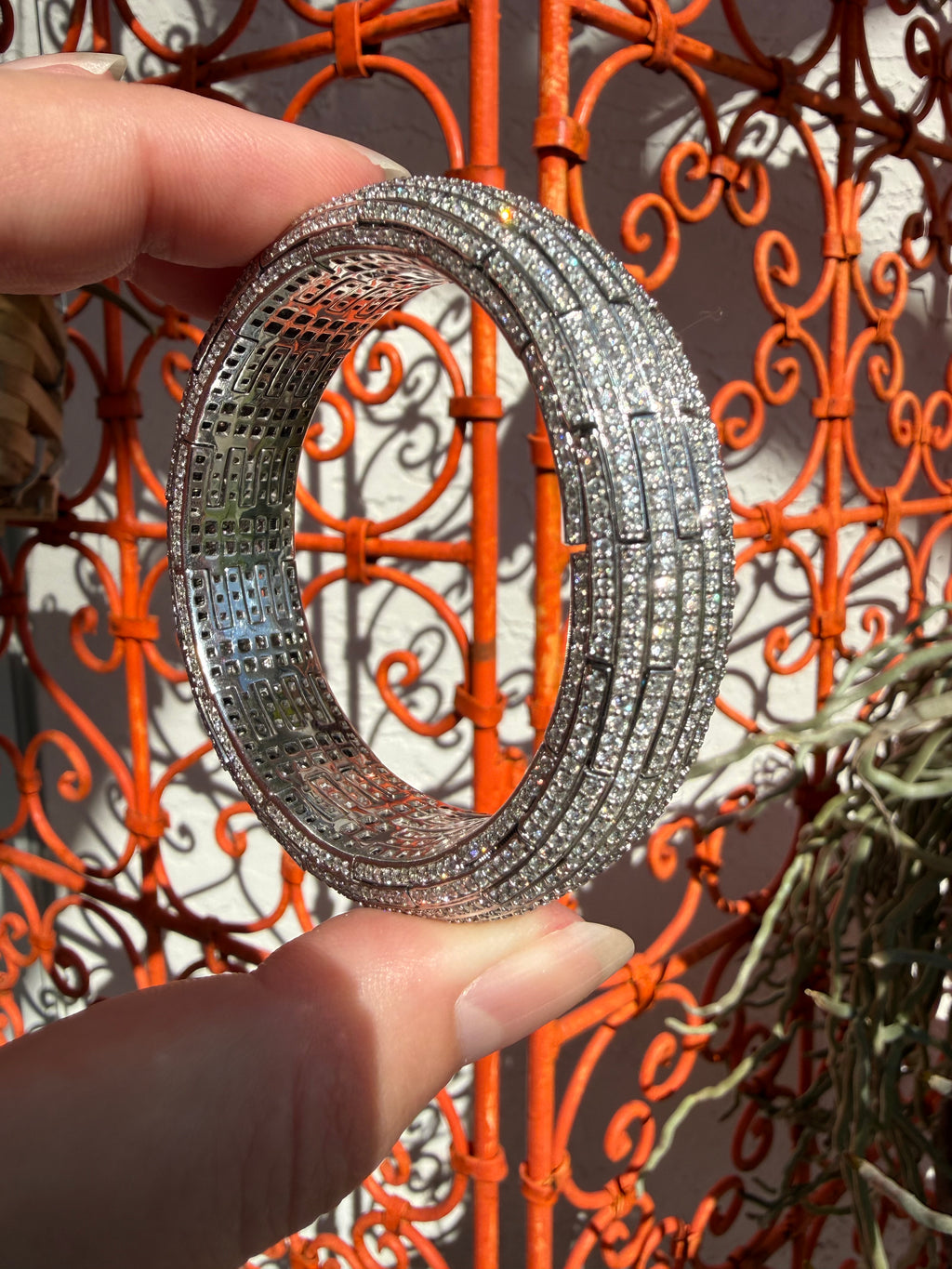 18k Stretch Diamond Bangle Bracelet