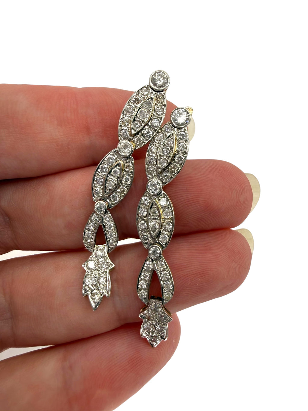 18k/ Platinum Diamond Drop Earrings