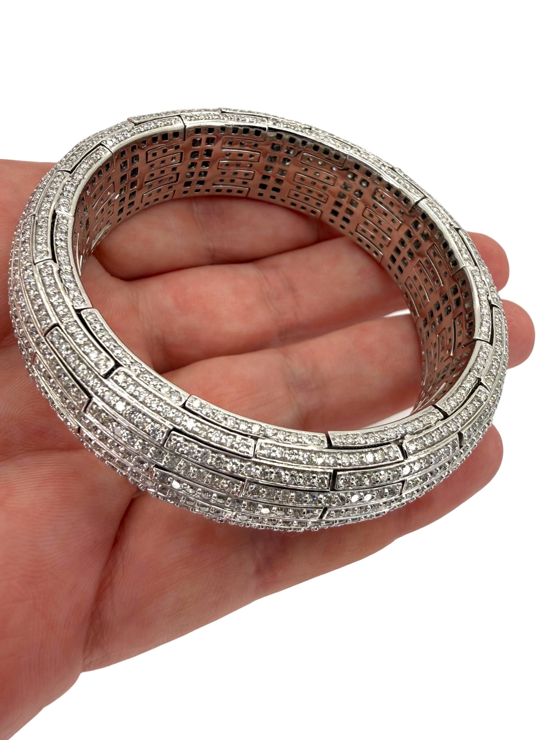 18k Stretch Diamond Bangle Bracelet