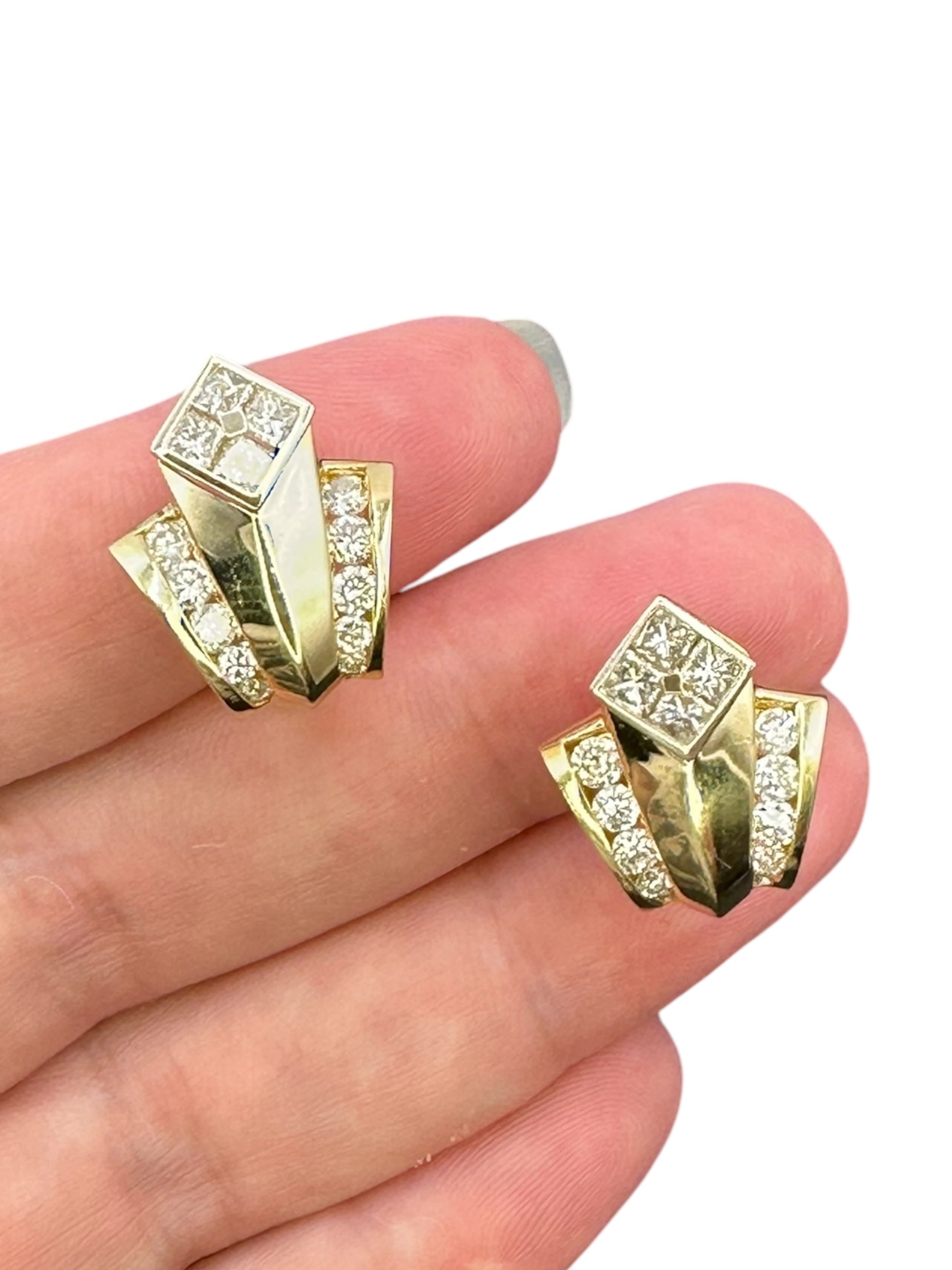 18k 1980s Art Deco Diamond Earrings