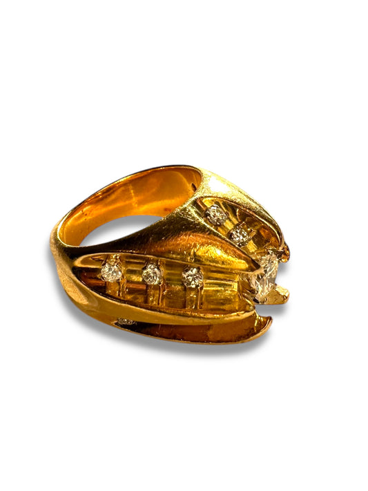 18k 1973 London Diamond Torpedo Ring