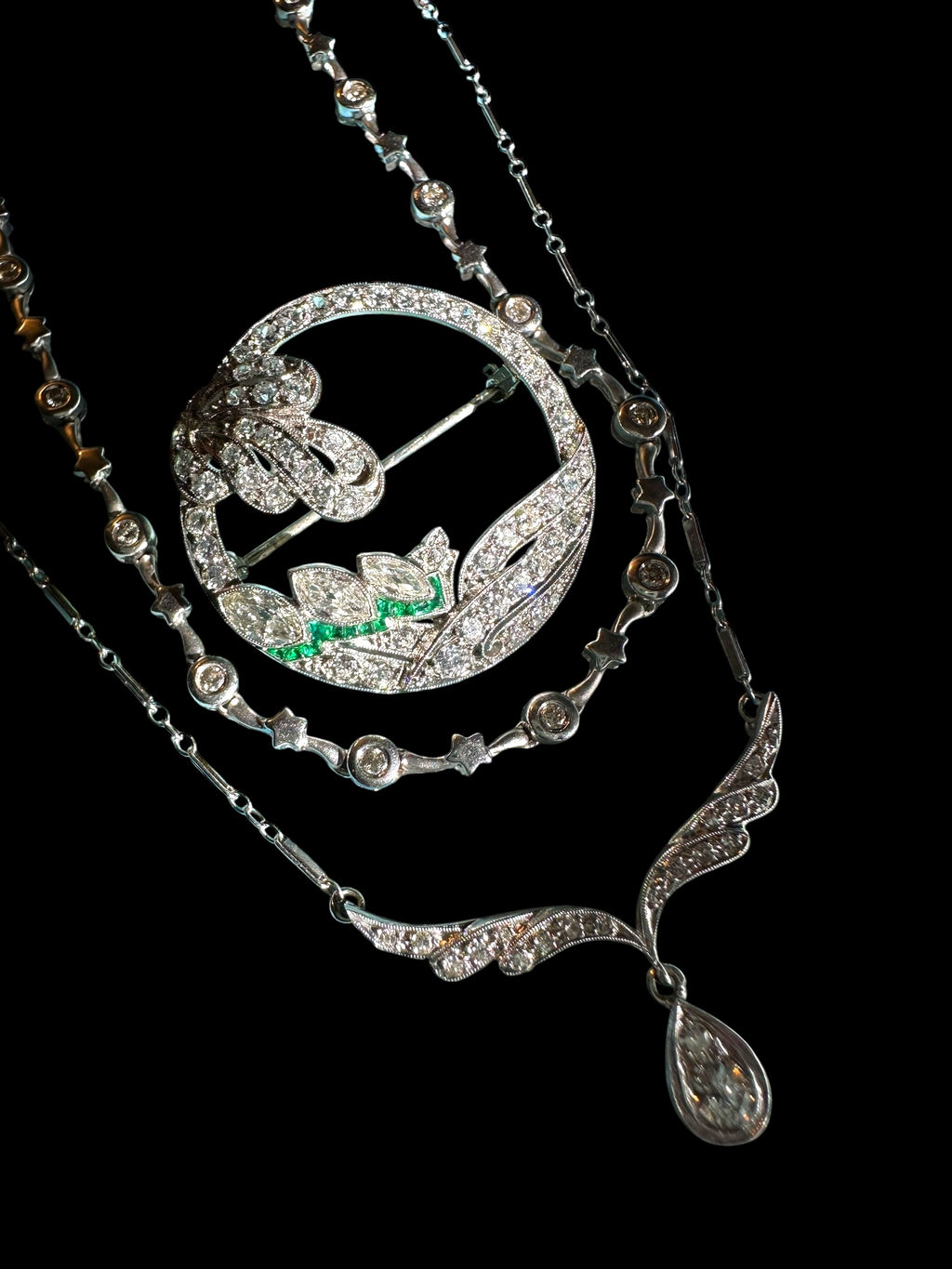 Art Deco Platinum Diamond Emerald Wreath Brooch