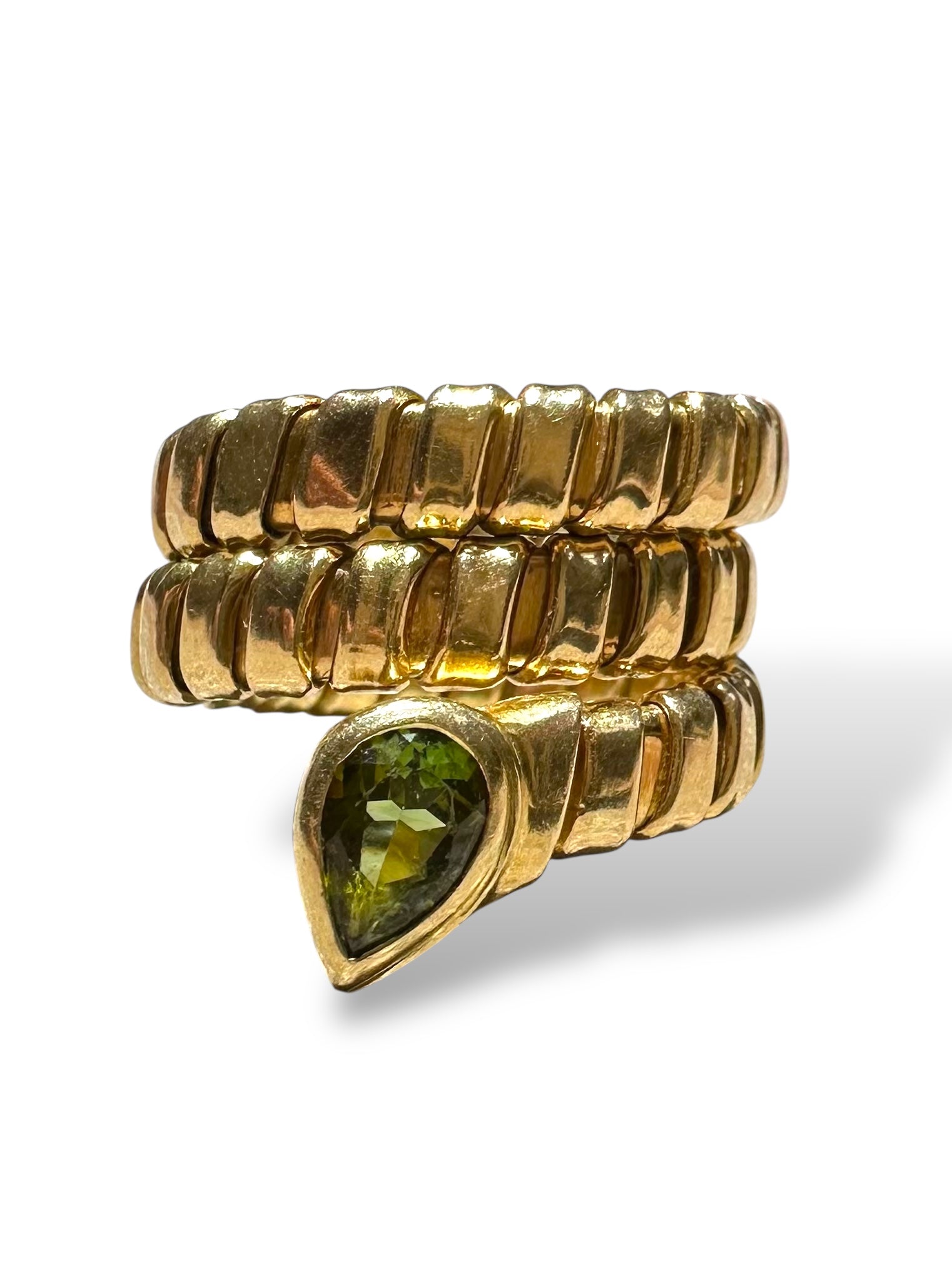 18k Tubogas Peridot Snake Ring