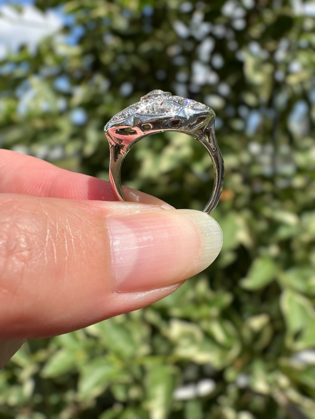14k White Gold Diamond Round Cluster Ring