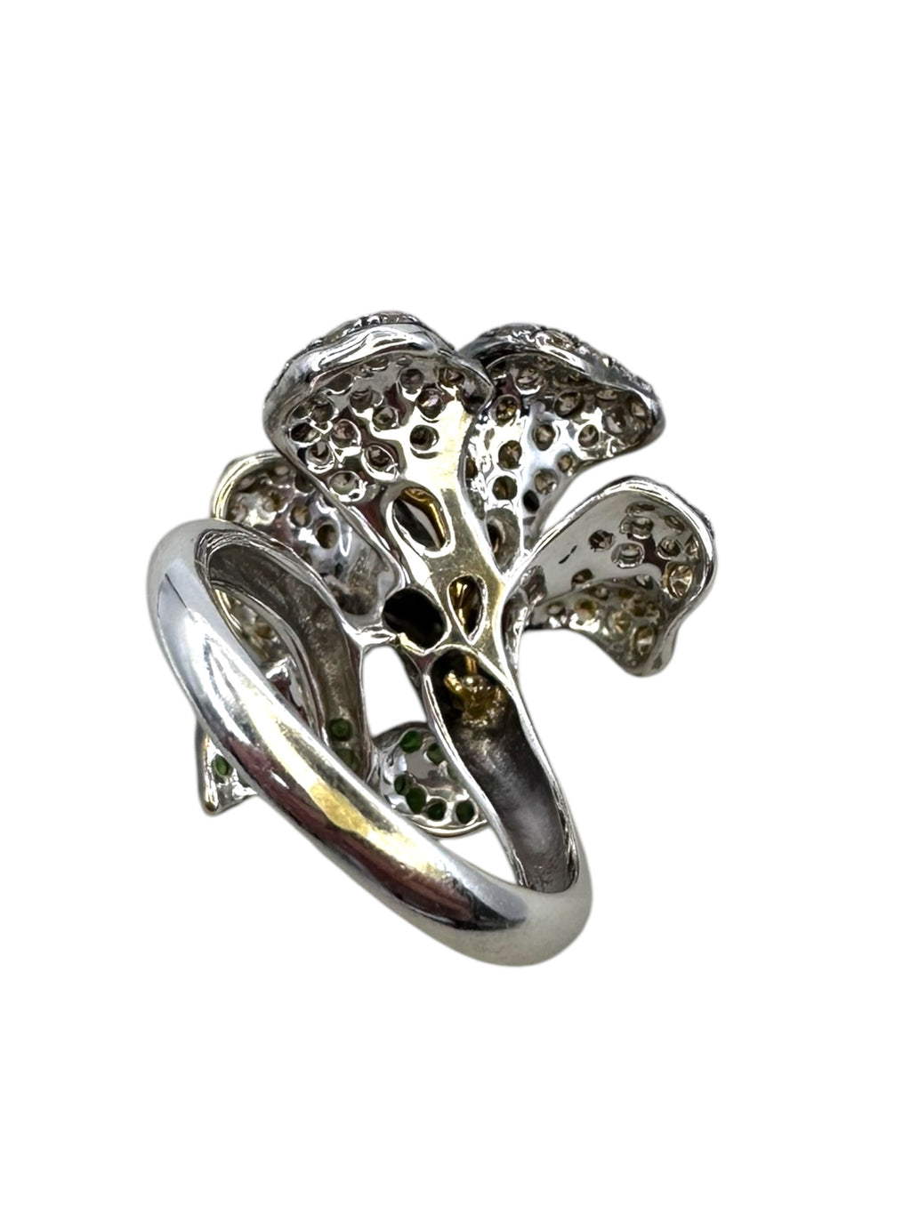 18k Diamond Flower Ring