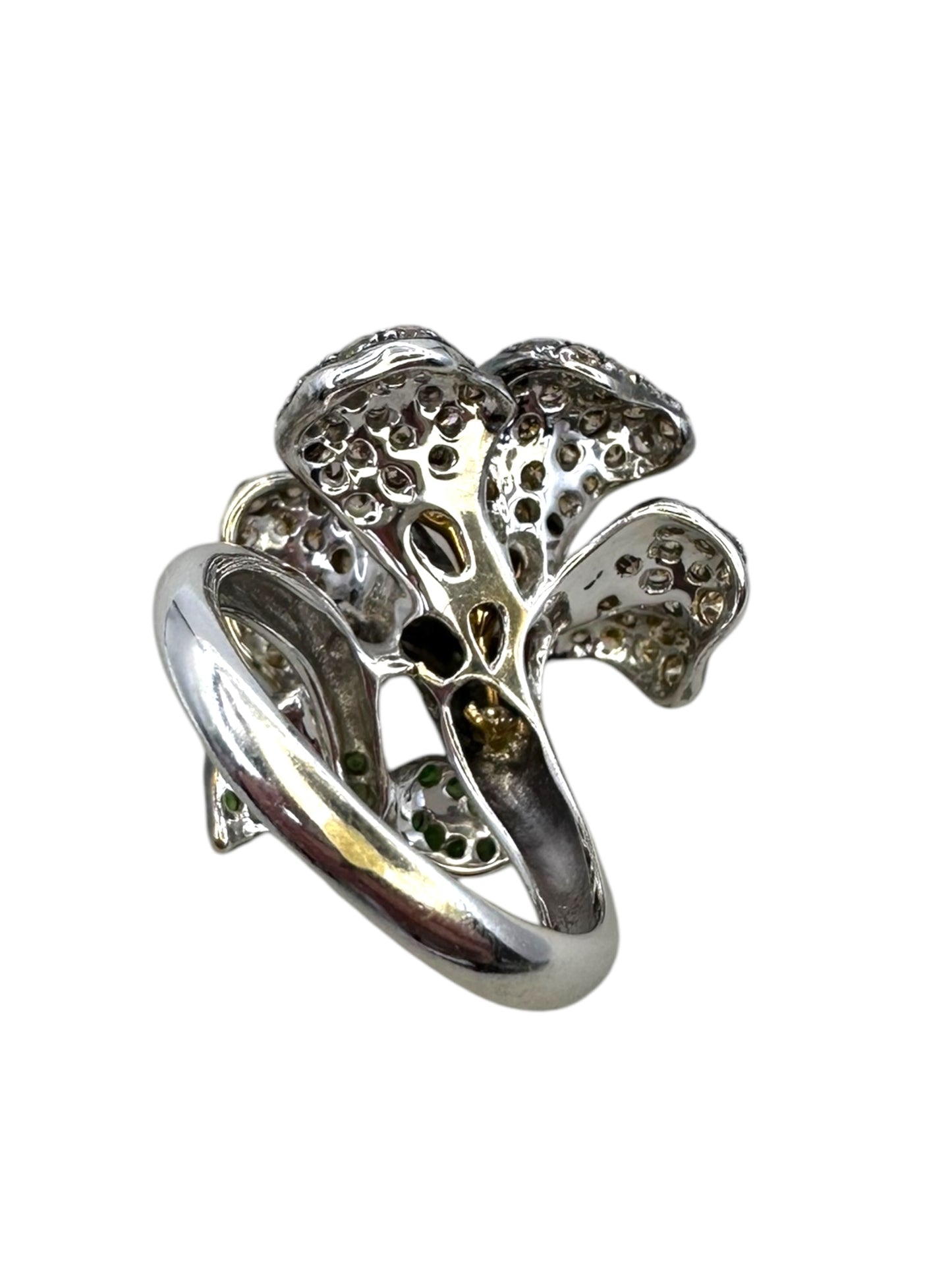 18k Diamond Flower Ring