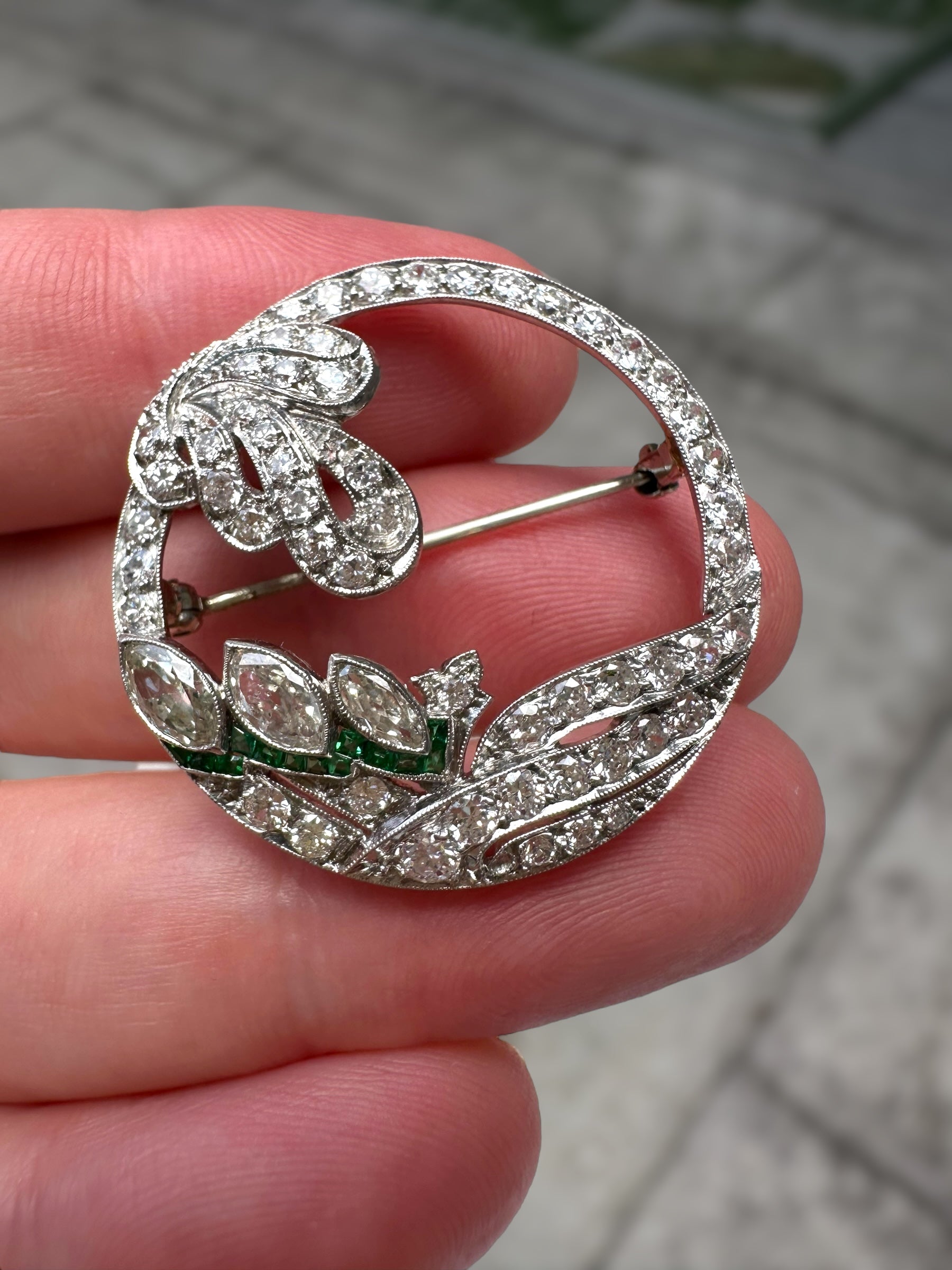 Art Deco Platinum Diamond Emerald Wreath Brooch