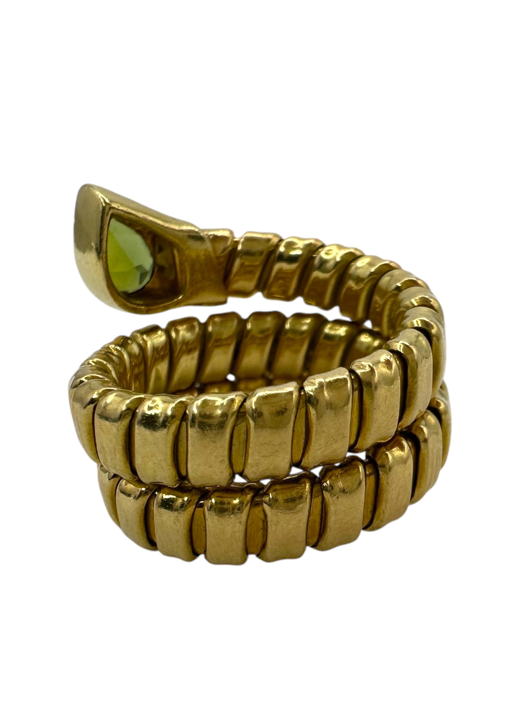 18k Tubogas Peridot Snake Ring