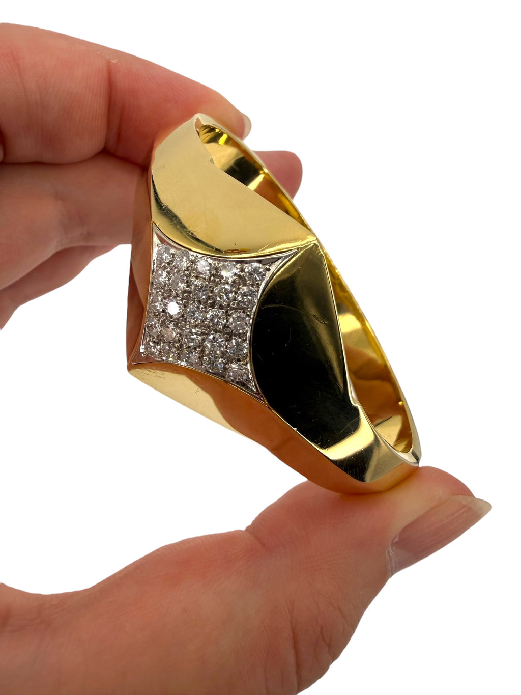 18k Diamond Bangle Bracelet