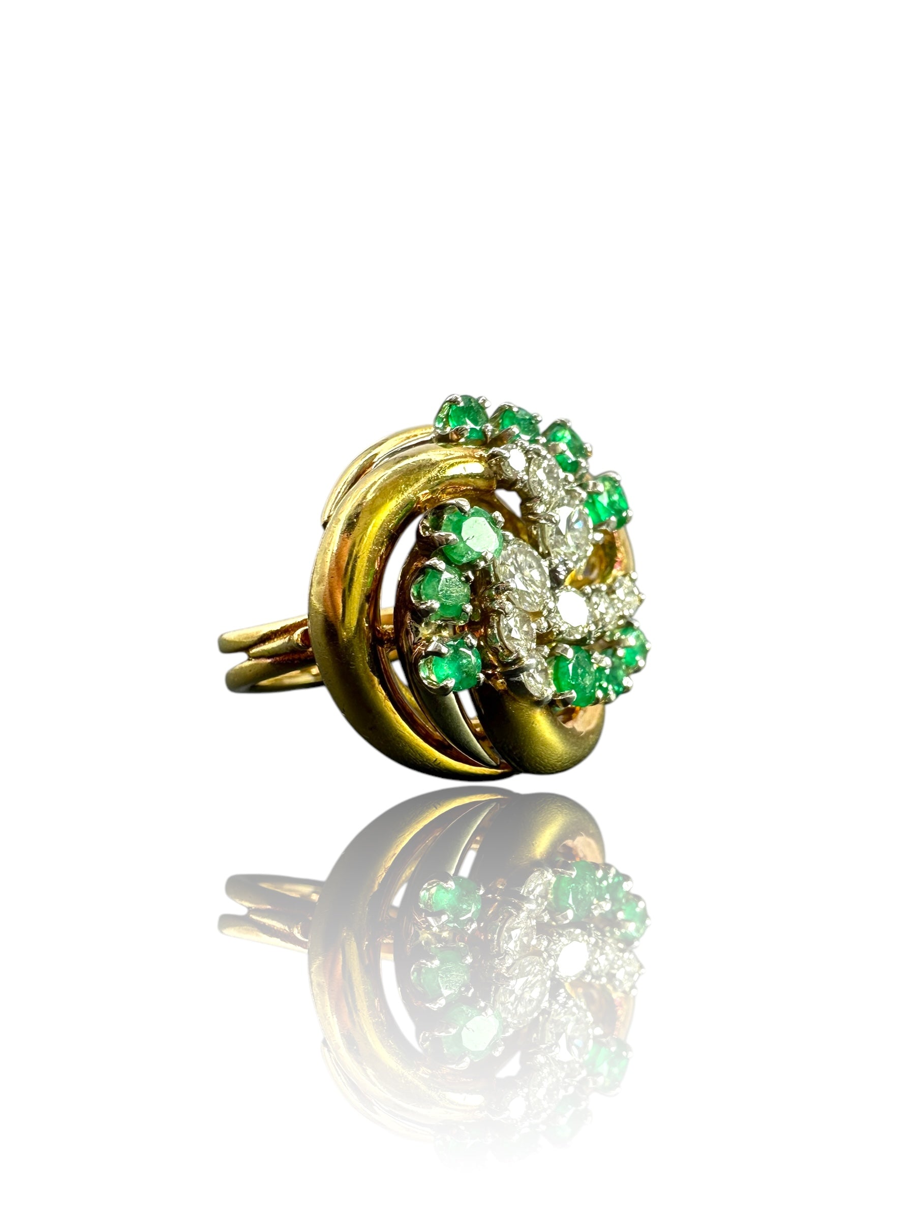 18k Emerald Diamond Swirl Ring