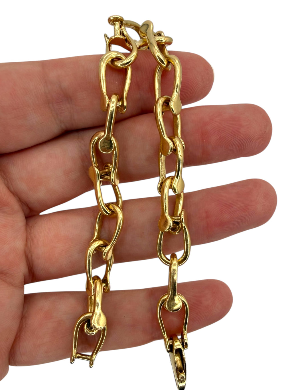 14k Shackle Link Bracelet