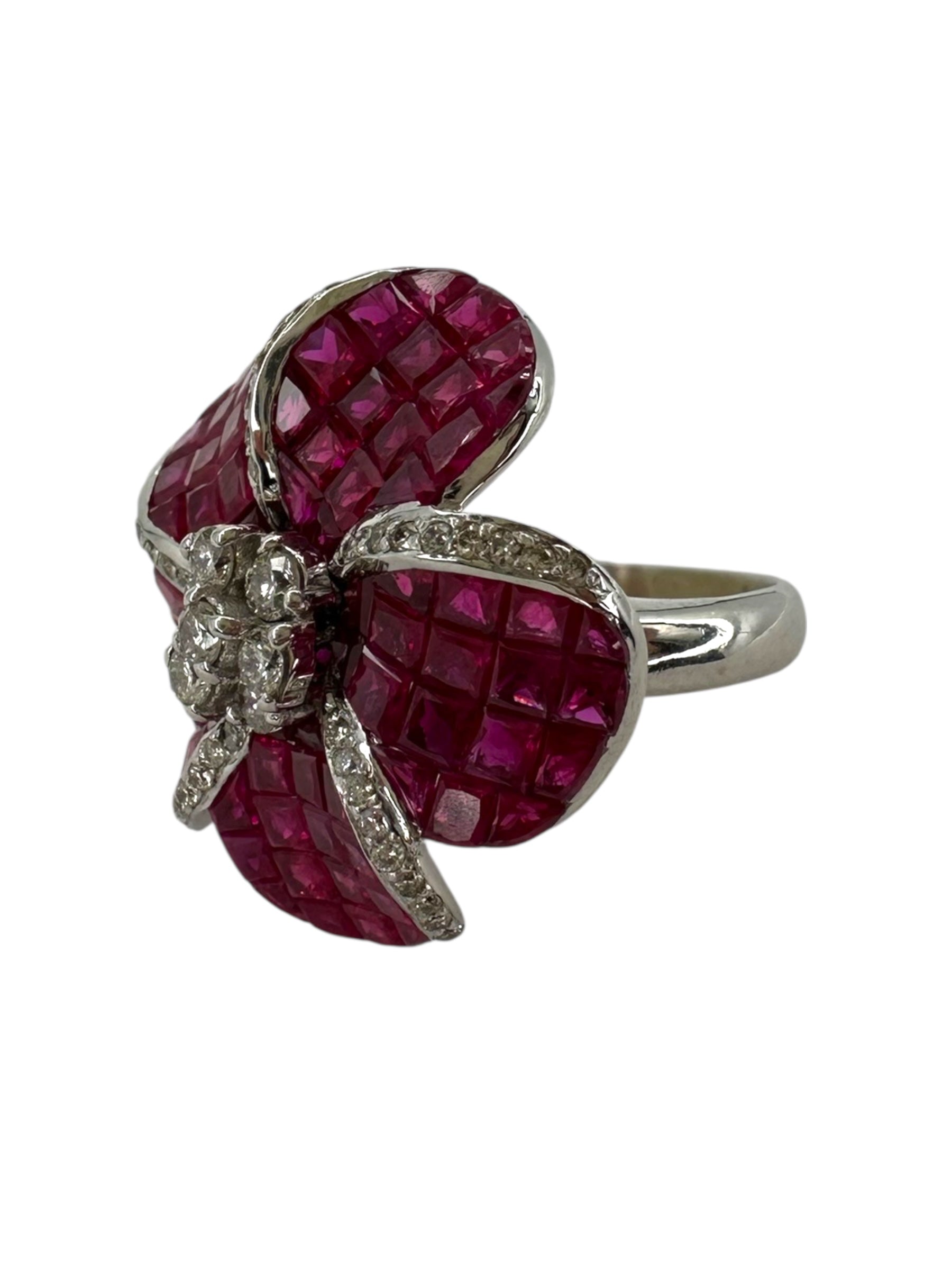 14k Ruby Diamond Flower Ring